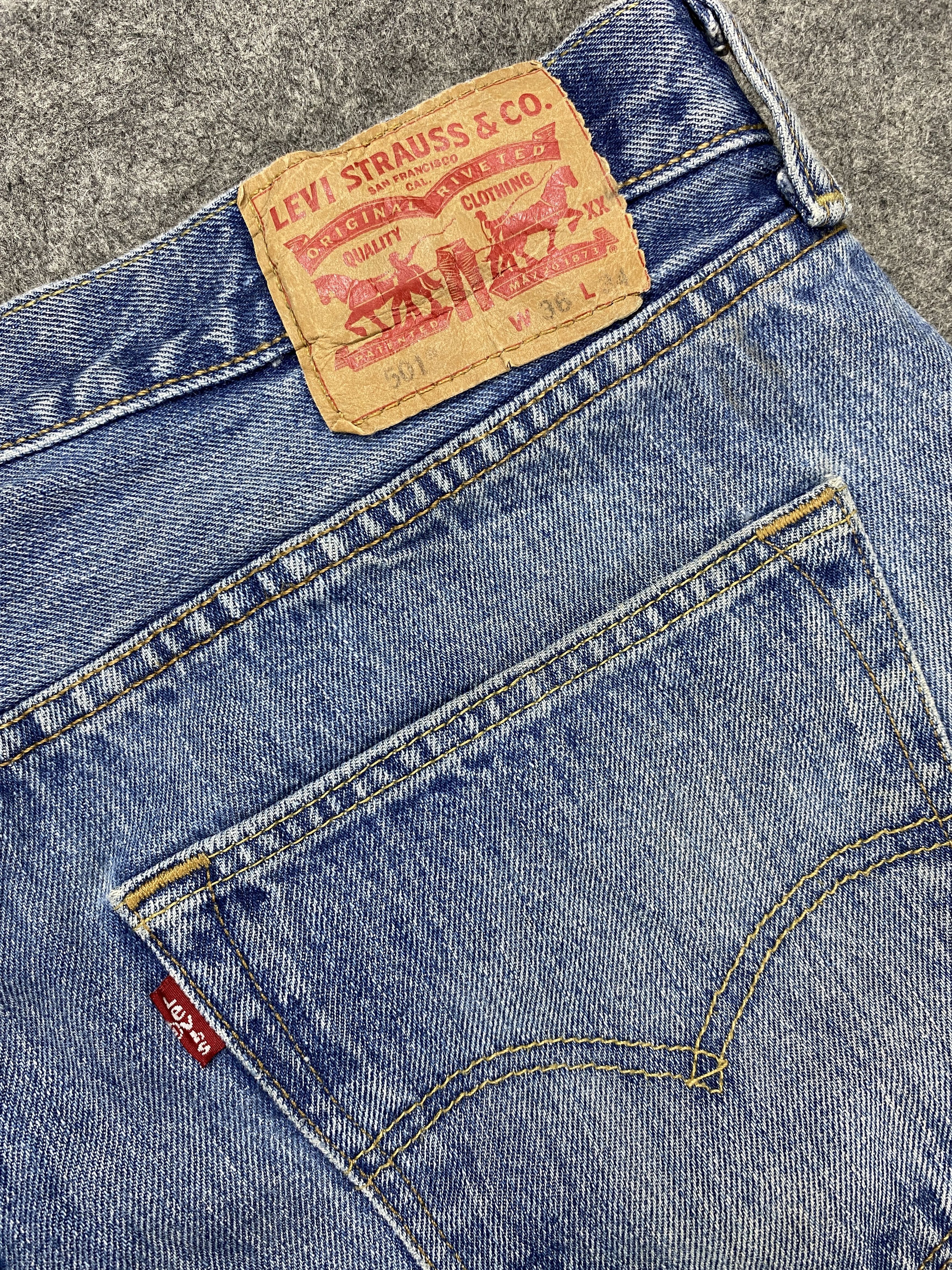Levi's Blue Wash Vintage Levi's 501 Jeans 37x33 Denim -JN2258 Size US 36 / EU 52 - 11 Thumbnail
