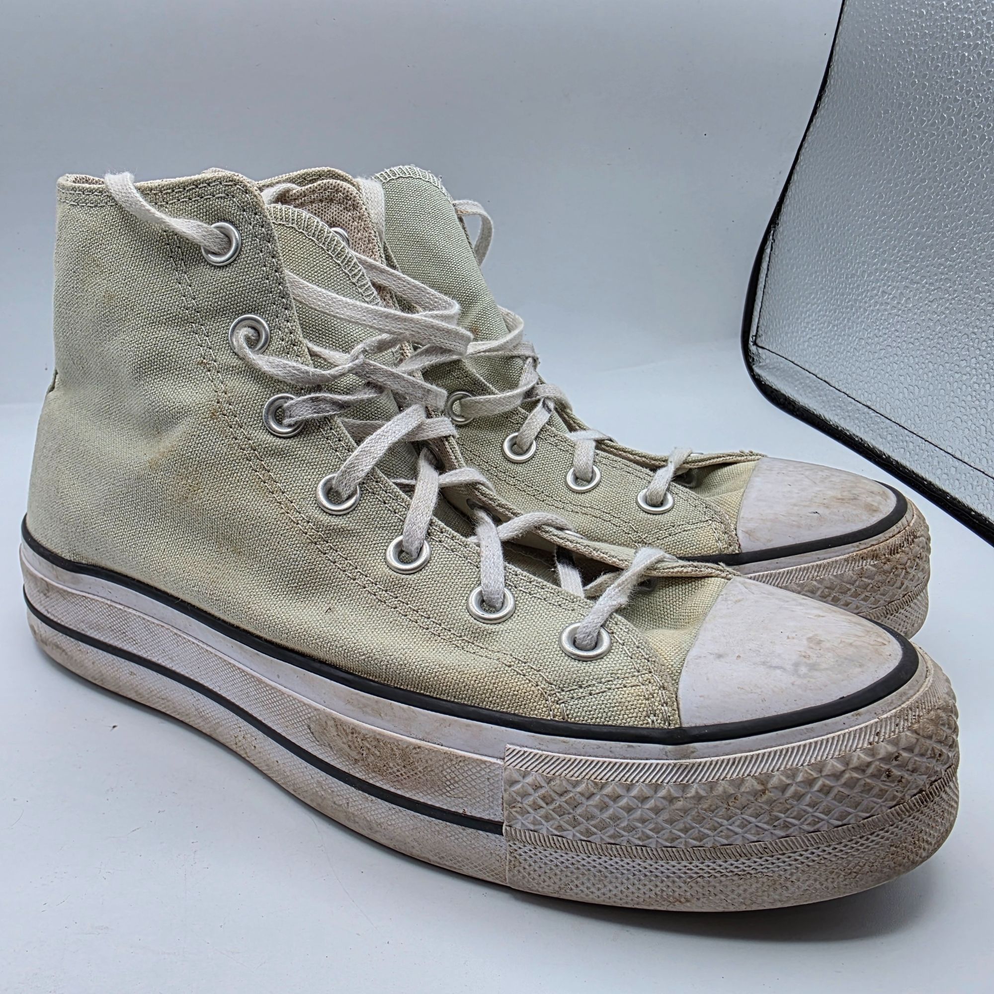 Converse Converse Chuck Taylor Lift Platform Womens Size 9 Beige Snea Size US 9 / IT 39 - 1 Thumbnail
