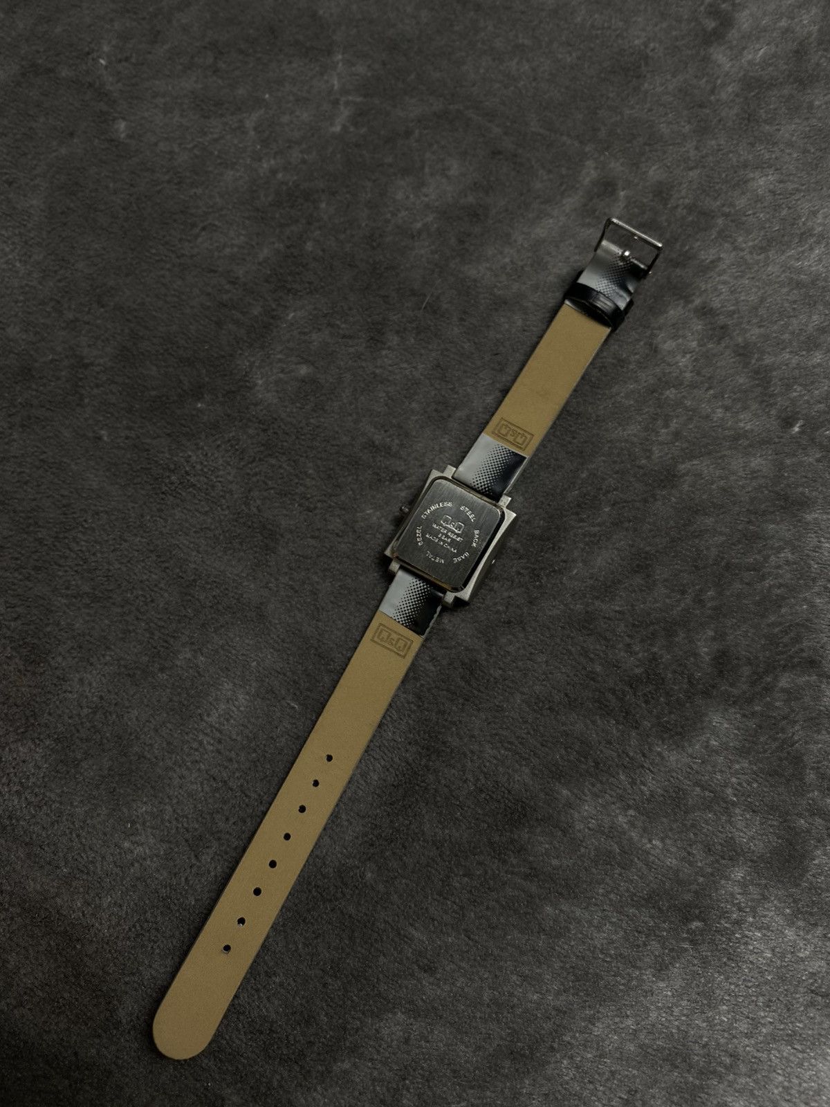 Jewelry Futuristic Vintage QQ Japanese Style Watch 100% Work Size ONE SIZE - 9 Thumbnail