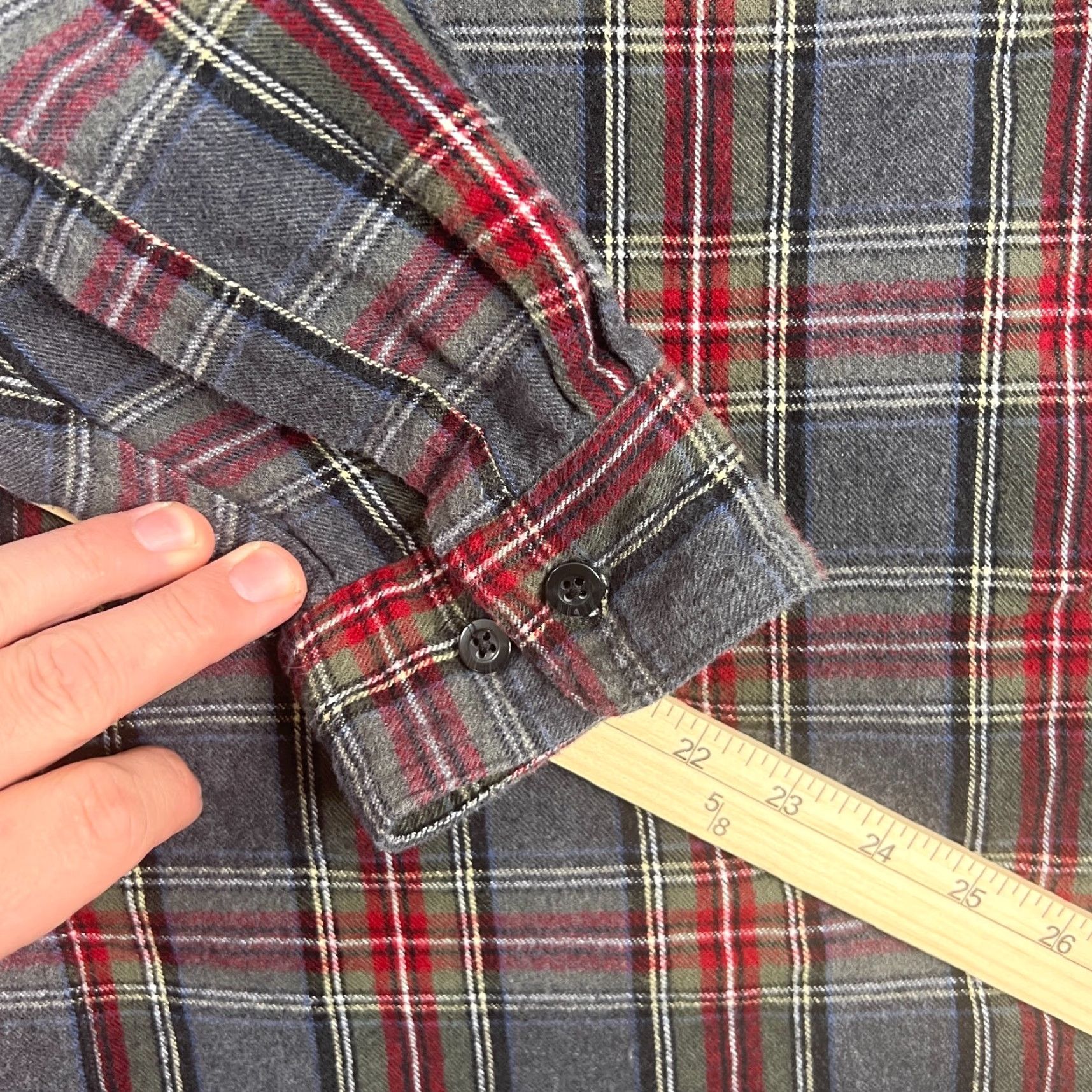 Vintage LL Bean Shirt Mens XL Gray Plaid Flannel Button-Down 228061 90s Outdoor Classic Mens Size US XL / EU 56 / 4 - 6 Thumbnail