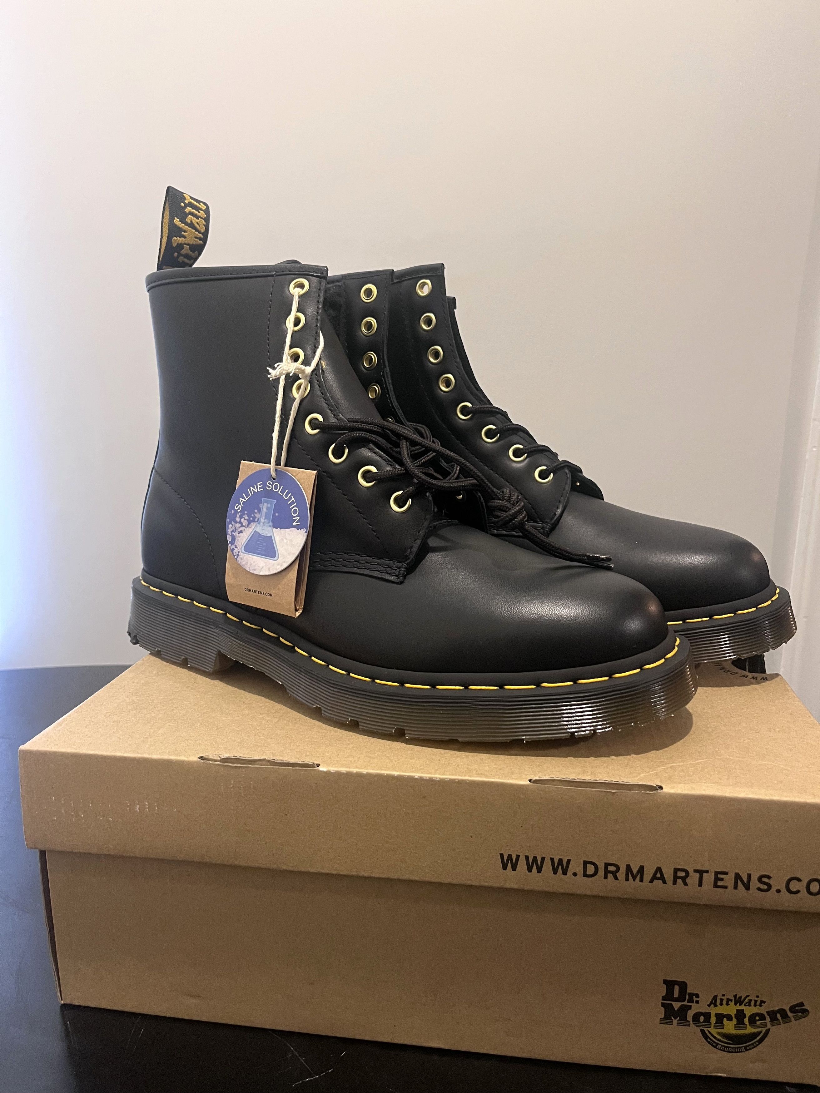 Dr. Martens Dr. Martens Wintergrip Leather Boots Size US 10 / EU 43 - 1 Thumbnail