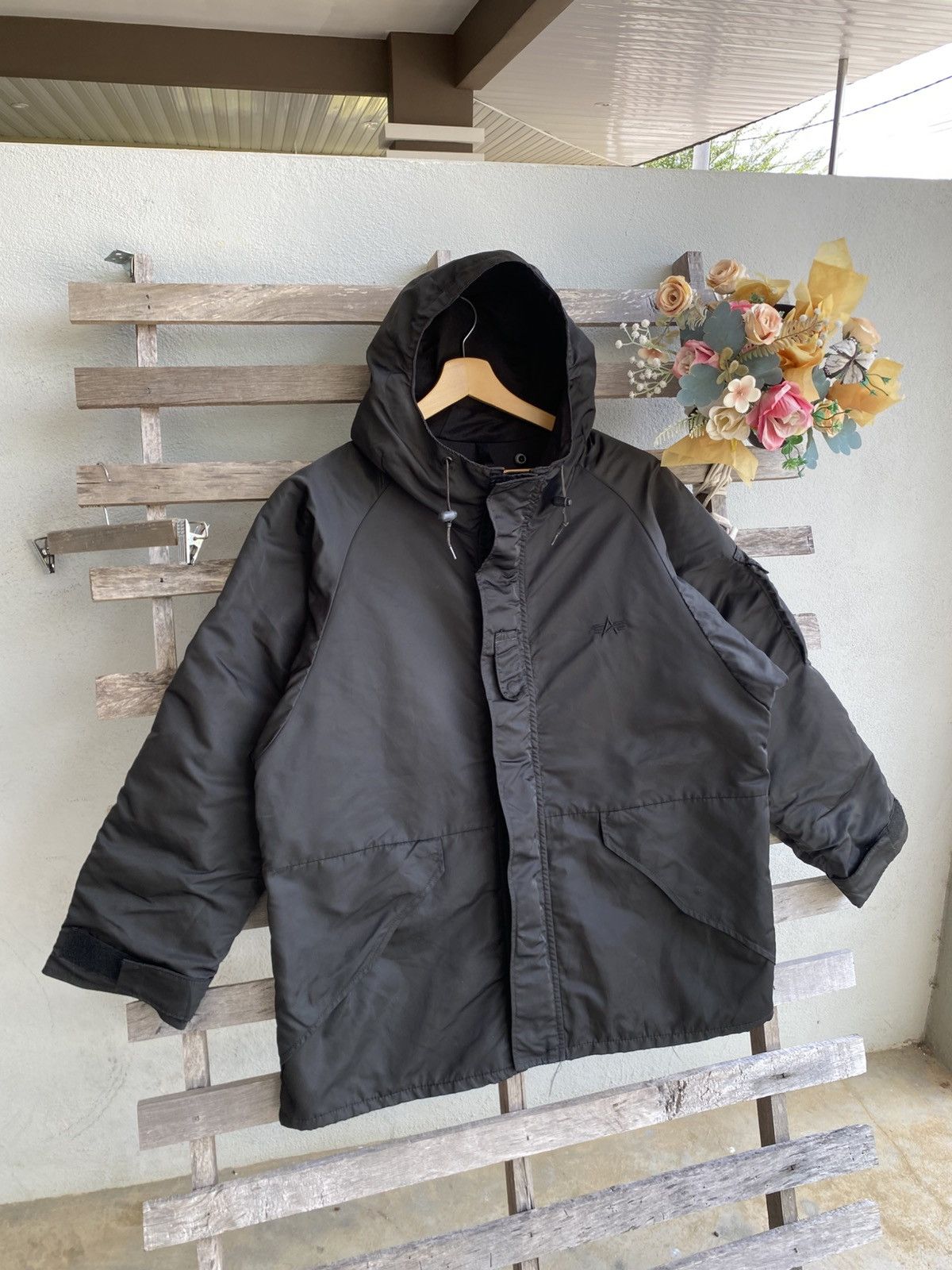 Alpha Industries Alpha Industries Hooded Puffer Jacket Minimal Logo, Boxy Fit Size US XL / EU 56 / 4 - 1 Thumbnail