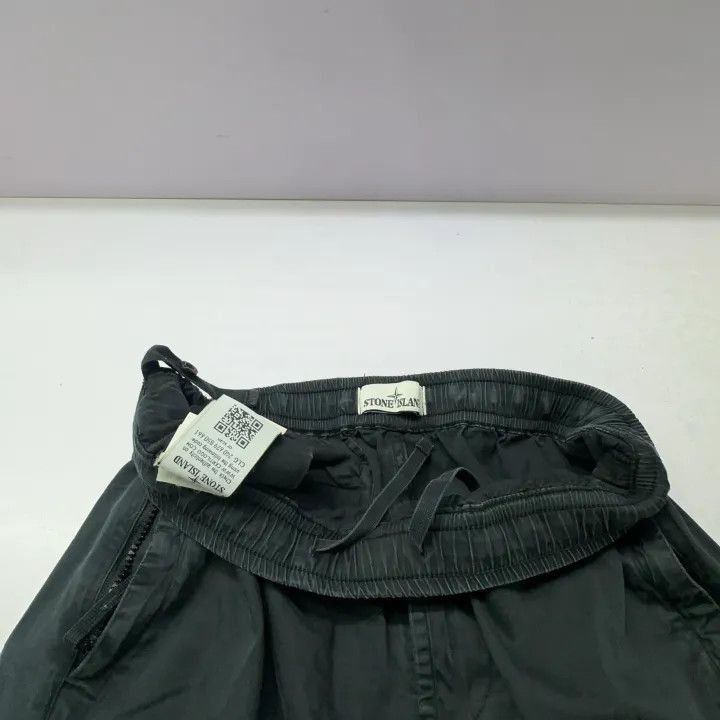 Stone Island Stone Island Black Tapered Cargo Pants for Men Size US 30 / EU 46 - 5 Thumbnail