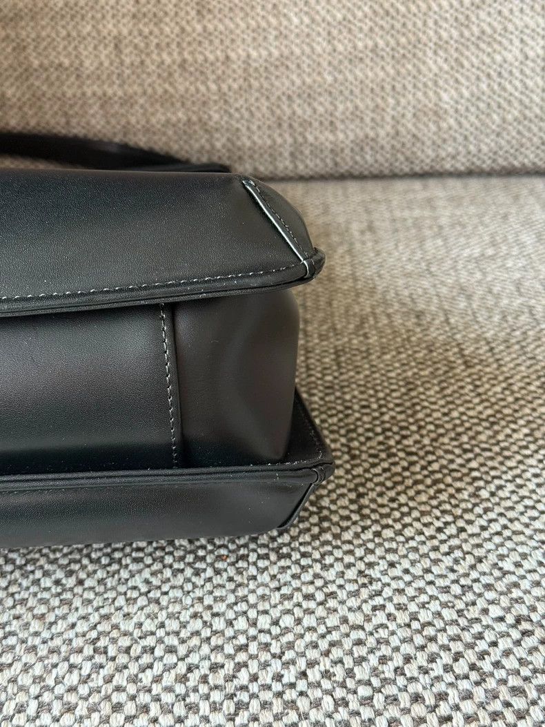 Givenchy Givenchy Crossbody Bag Size ONE SIZE - 7 Thumbnail