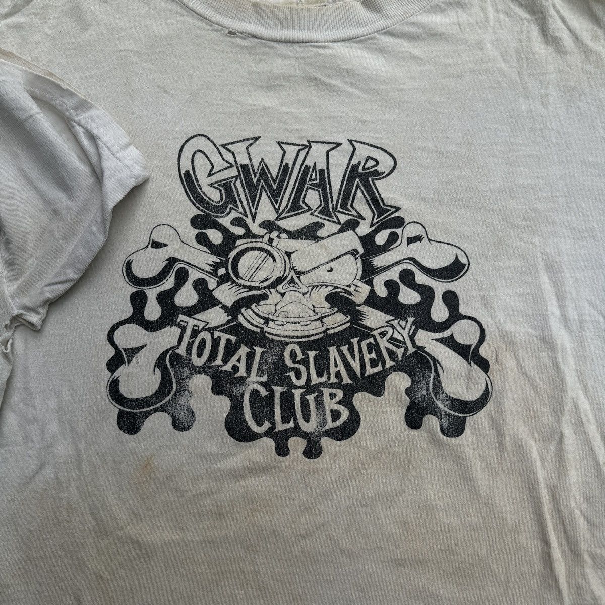 Band Tees Gwar Thrashed Distressed Stained Shirt Punk Grunge ERD Size US L / EU 52-54 / 3 - 4 Thumbnail