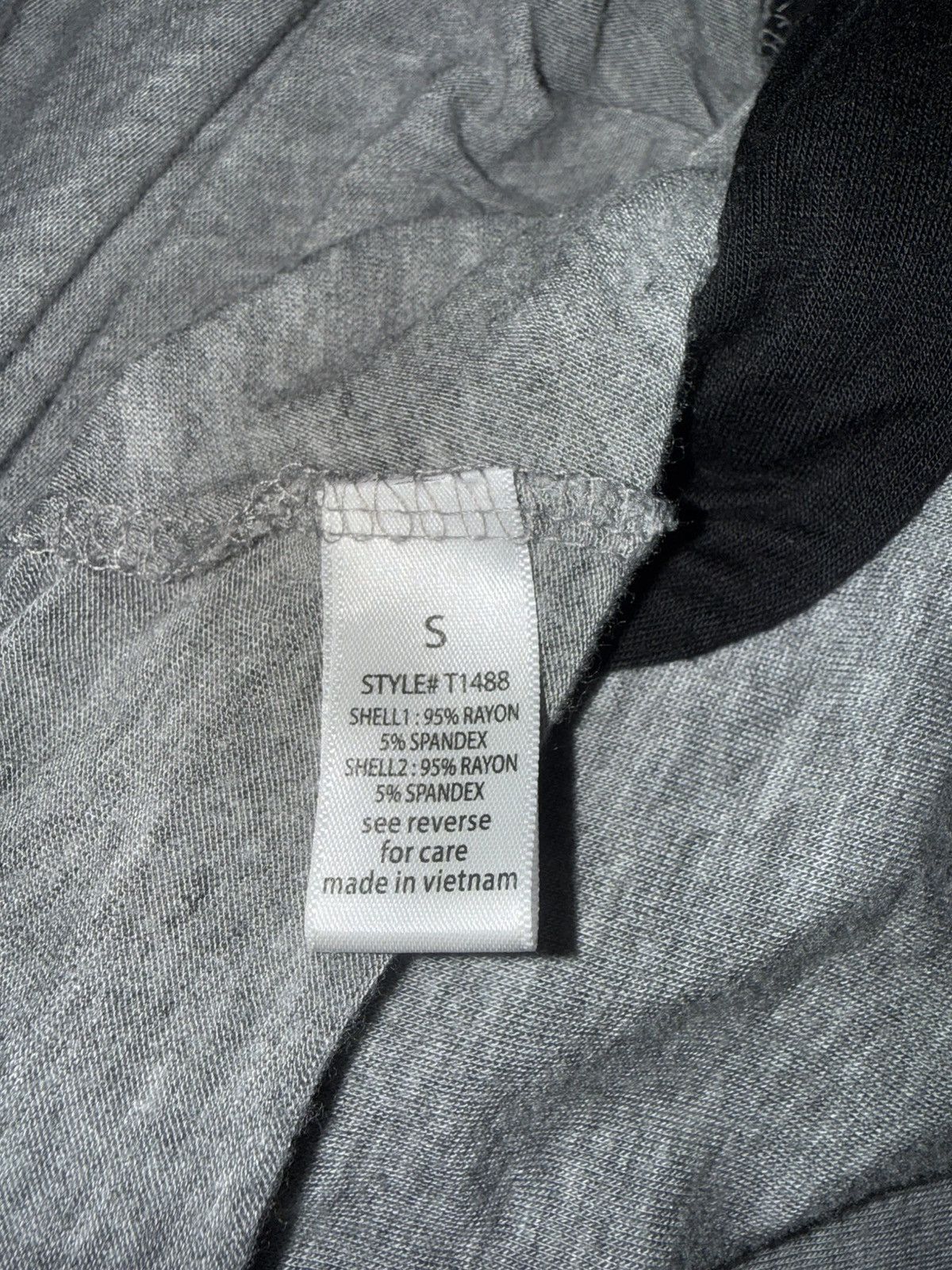 Other Women’s Active USA Black & Grey Long Sleeve Top Small Excellent Condition - New Size S / US 4 / IT 40 - 5 Thumbnail