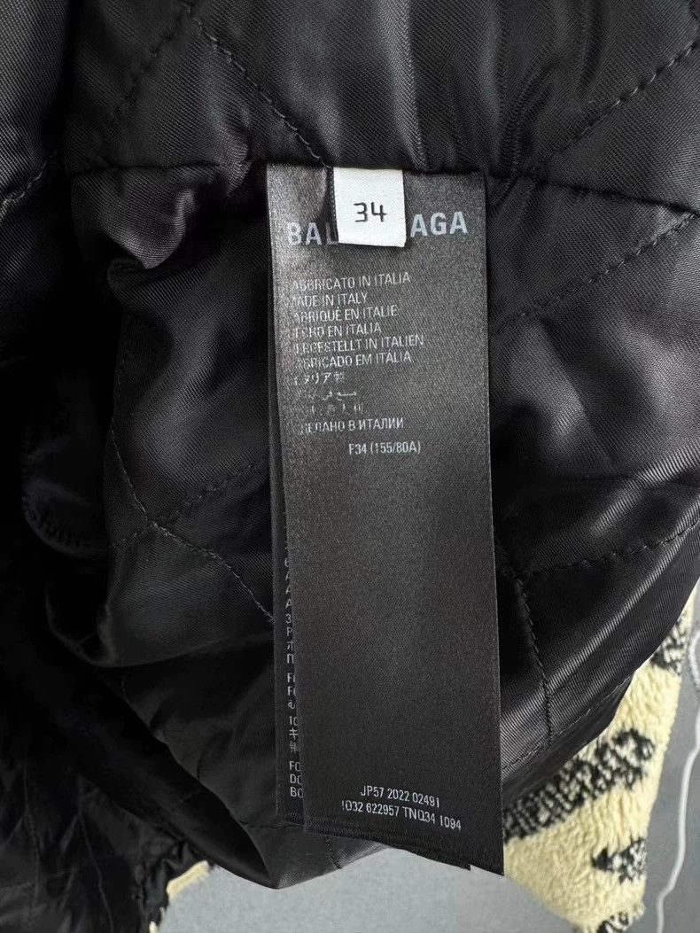 Balenciaga Balenciaga size 34 Bullet screen full of LOGO lambskin tedd Size US S / EU 44-46 / 1 - 4 Thumbnail