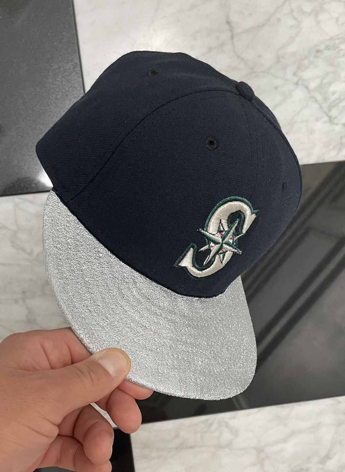 New Era 🔥 Vintage customized Mariners fitted hat size 7 1/4 Size ONE SIZE - 1 Thumbnail