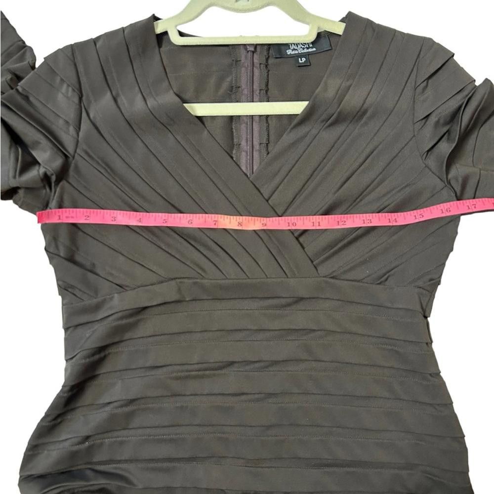 Designer Tadashi Shoji l Tiered Pleated Brown Sheath Stretch Dress LP Size L / US 10 / IT 46 - 6 Thumbnail
