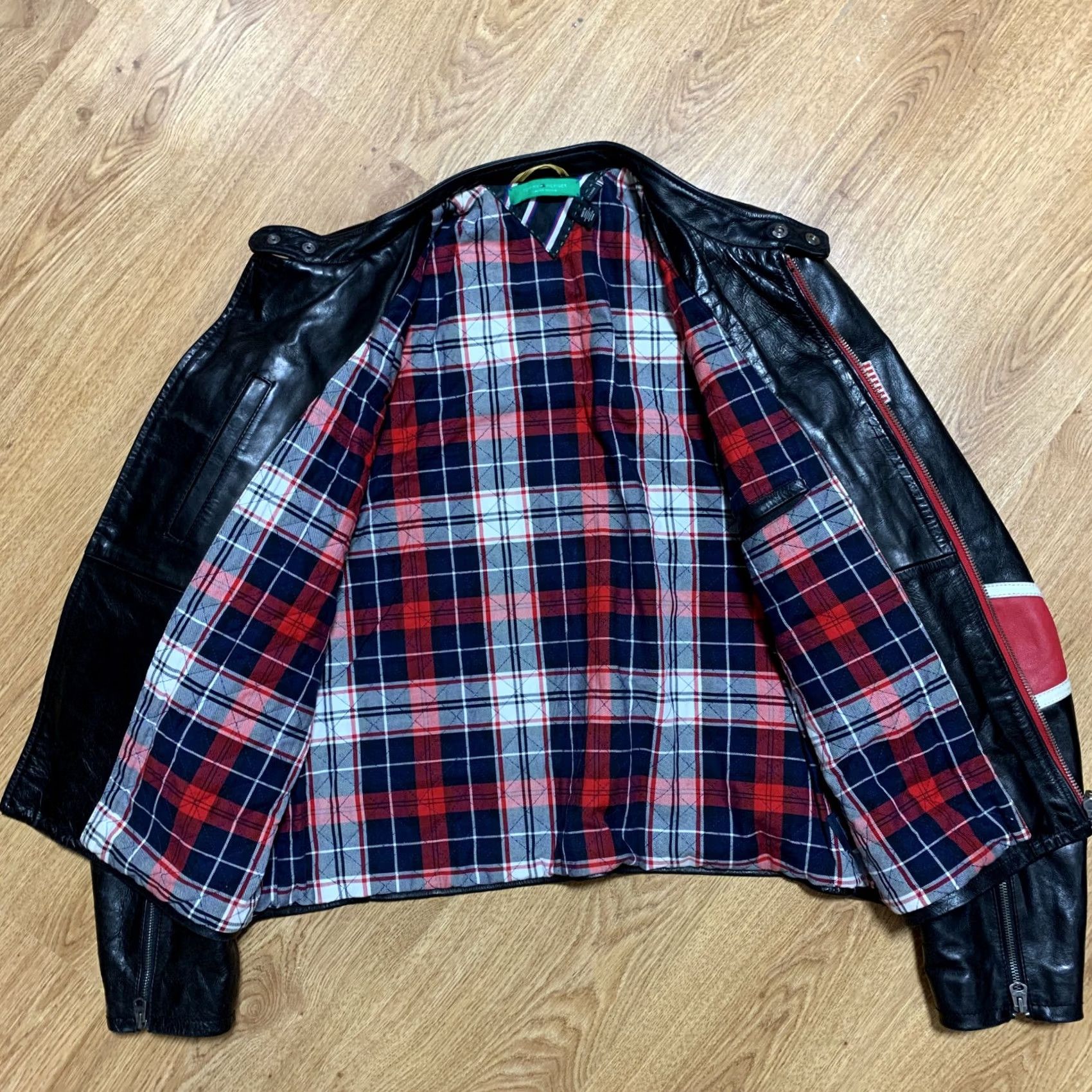 Tommy Hilfiger VINTAGE Tommy Hilfiger Leather Biker Jacket Limited Edition Men's XL Size US XL / EU 56 / 4 - 4 Thumbnail