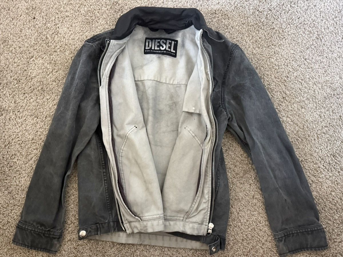 Diesel Diesel J-Chart Size US S / EU 44-46 / 1 - 3 Thumbnail