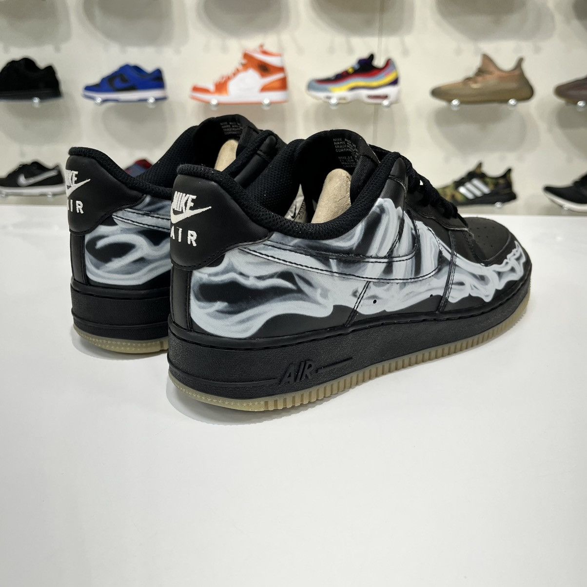 Nike Nike Air Force 1 Low Black Skeleton Halloween (2019) Size US 8.5 / EU 41-42 - 6 Thumbnail