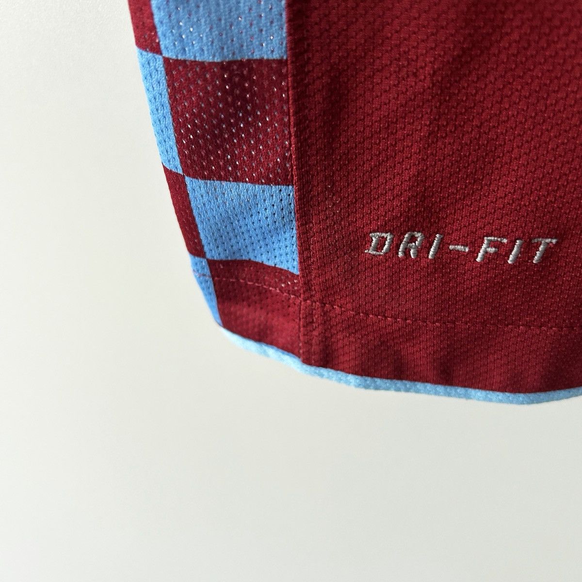 Other Jersey Aston Villa 2011 2012 #4 Macdonald Nike vintage Size US XL / EU 56 / 4 - 5 Thumbnail