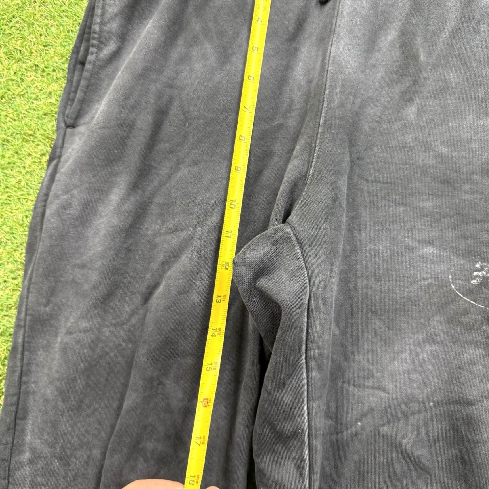 Fucking Awesome F cking Awesome Sweatpants Mens S Black 100% Cotton Fleece Drawstring Regular Waist 28 in Hoodie Streetwear Joggers Pants Winter Spring Fall Mens Size US 29 - 7 Thumbnail