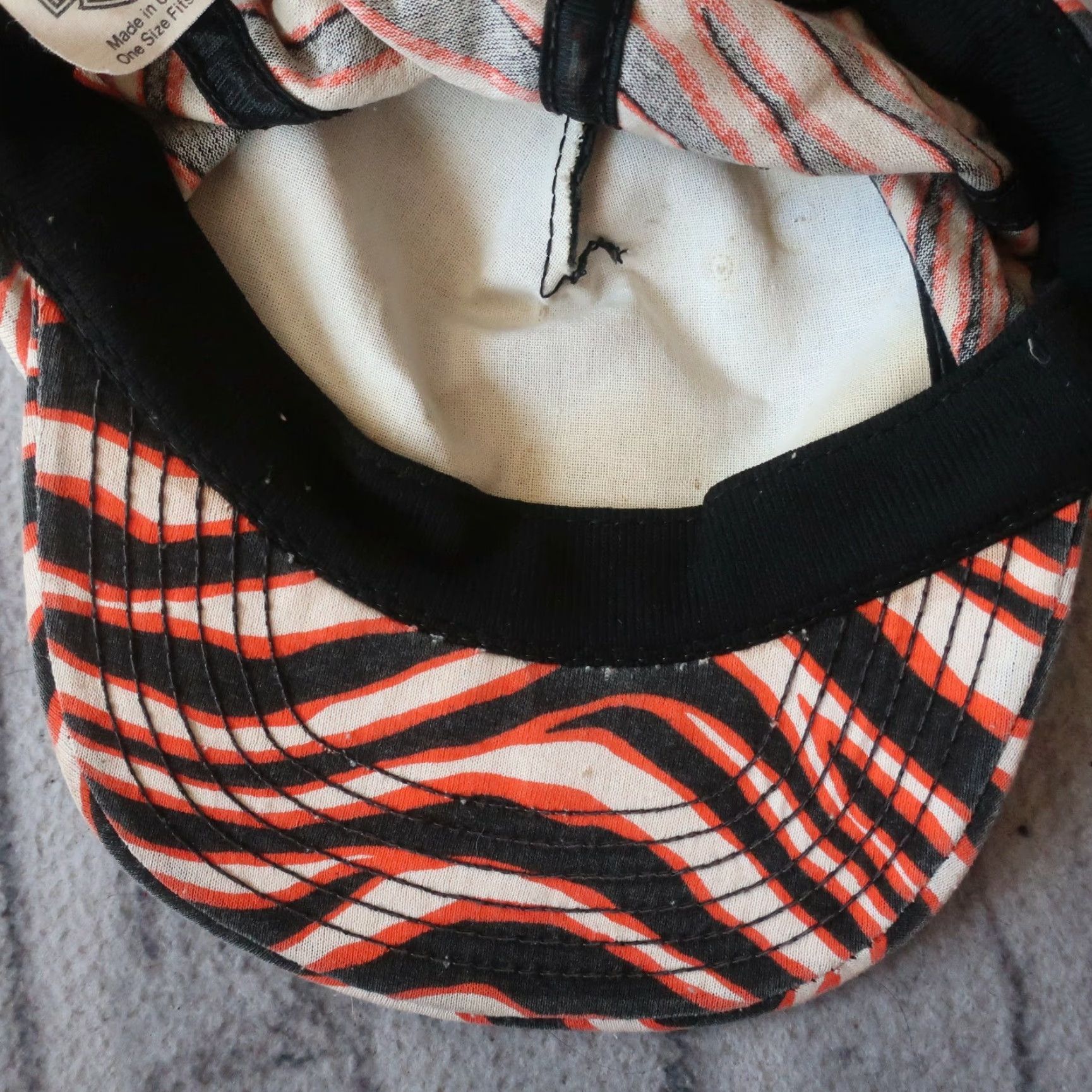 Harley Davidson VINTAGE Harley-Davidson Stripe Snapback Hat Cap Adjustable Men Black / Orange Striped USA 80s Hat Mens Size ONE SIZE - 6 Thumbnail