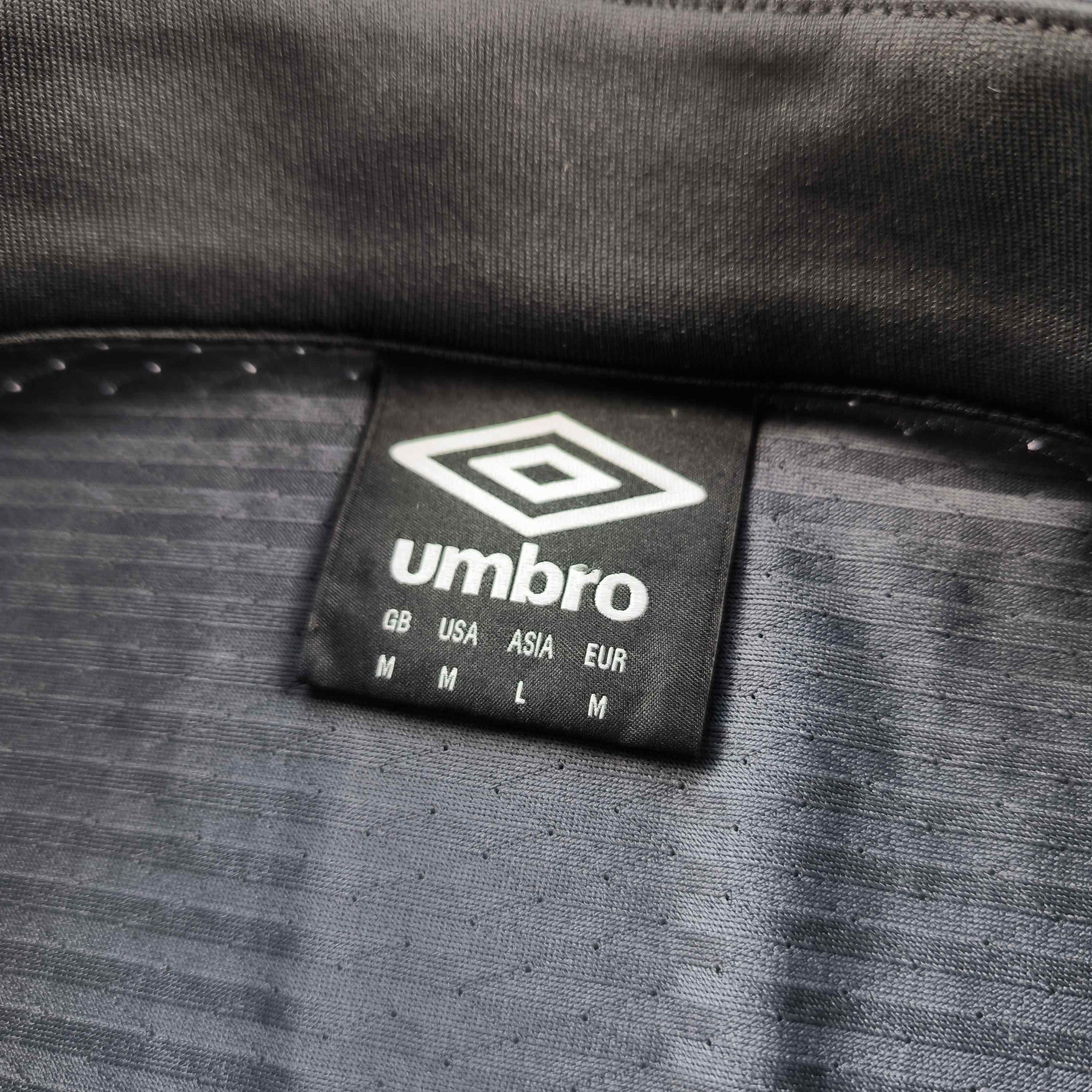 Umbro Brentford Umbro football training top size M Size US M / EU 48-50 / 2 - 6 Thumbnail