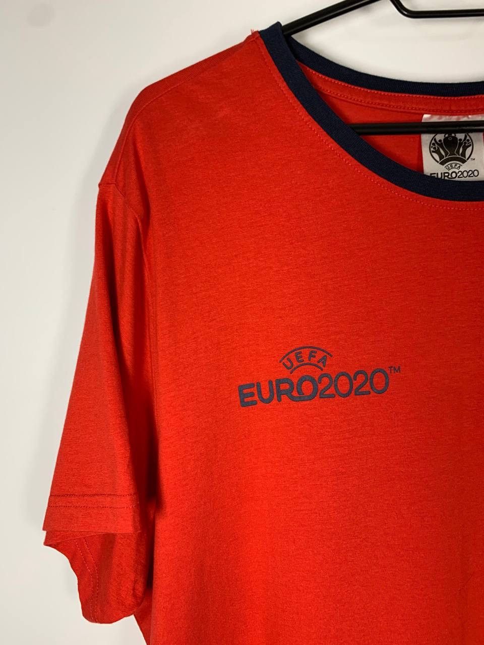 Other Men’s England Euro 2020 Red T-Shirt – UEFA Soccer Fan Jersey Size US XL / EU 56 / 4 - 2 Thumbnail