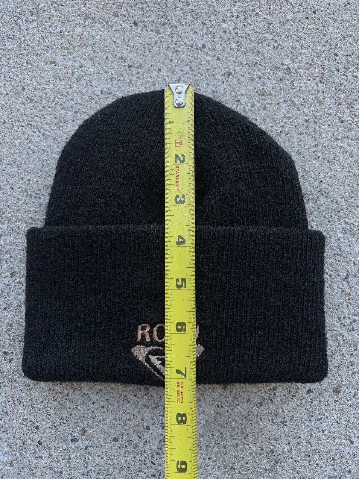 Quiksilver × Vintage Vintage 2000 Y2K Black/Tan Roxy Logo Embroidered Snow Beanie Size ONE SIZE - 3 Thumbnail