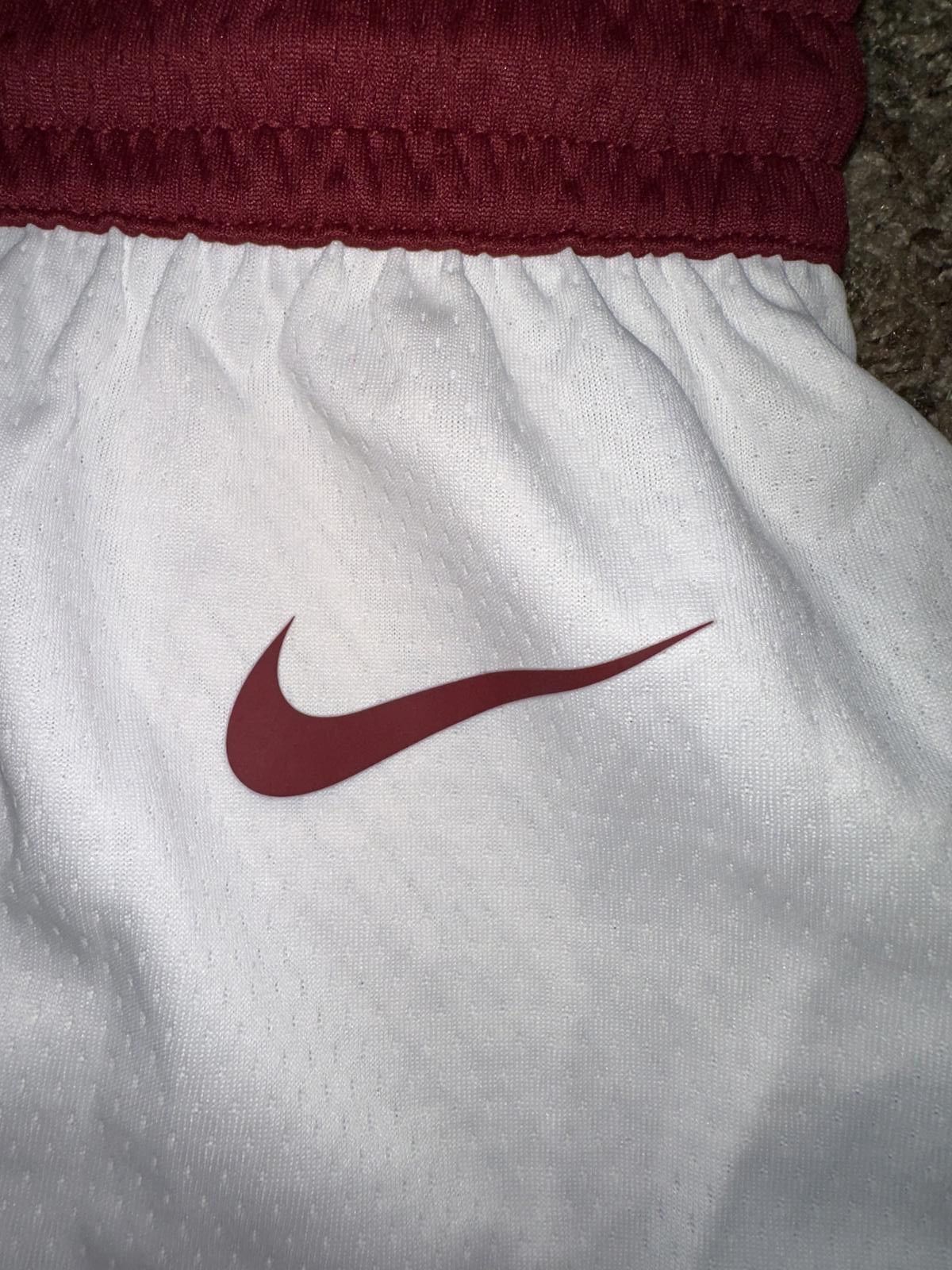 Nike Nike NBA Cleveland Cavaliers Swingman Basketball Shorts Sample Size US 34 / EU 50 - 3 Thumbnail