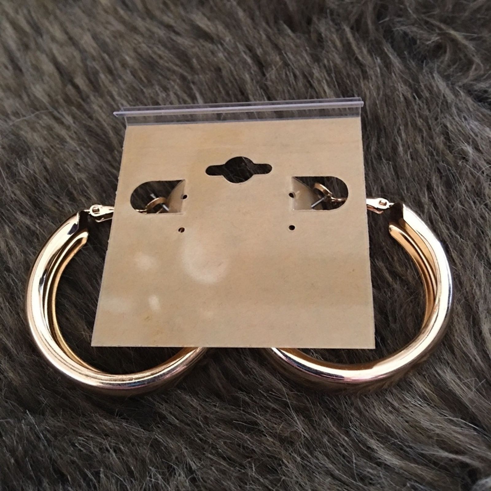 Vintage Vintage gold tone mirror finish wide hoop earrings Size ONE SIZE - 5 Thumbnail