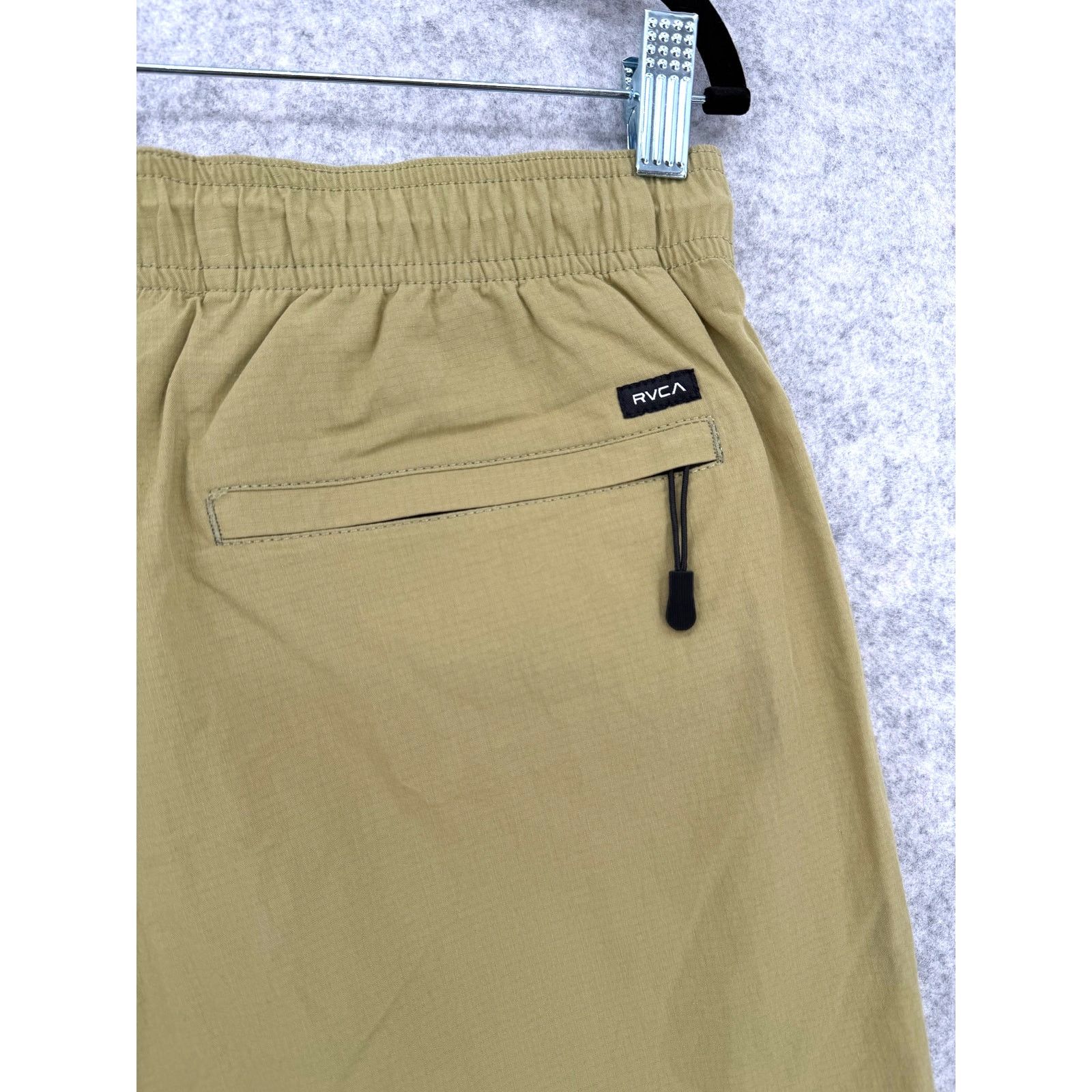 RVCA NWT RVCA Brodie 2 Hybrid Avocado Green Shorts Men's Small Size US 31 - 4 Thumbnail