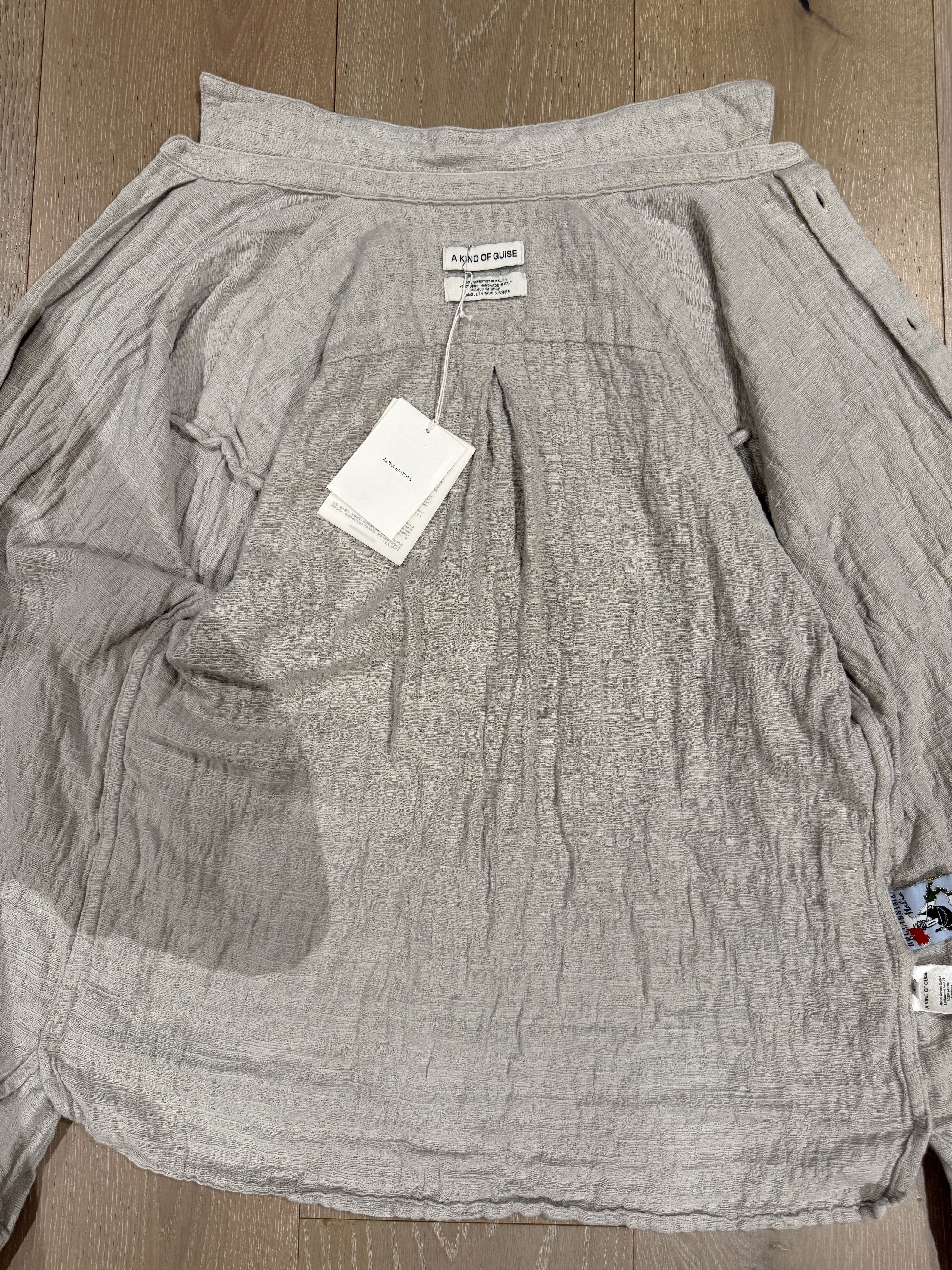 A Kind Of Guise 💚 SS24 A Kind Of Guise Gusto Shirt Washed Clay Medium NEW Size US M / EU 48-50 / 2 - 14 Thumbnail