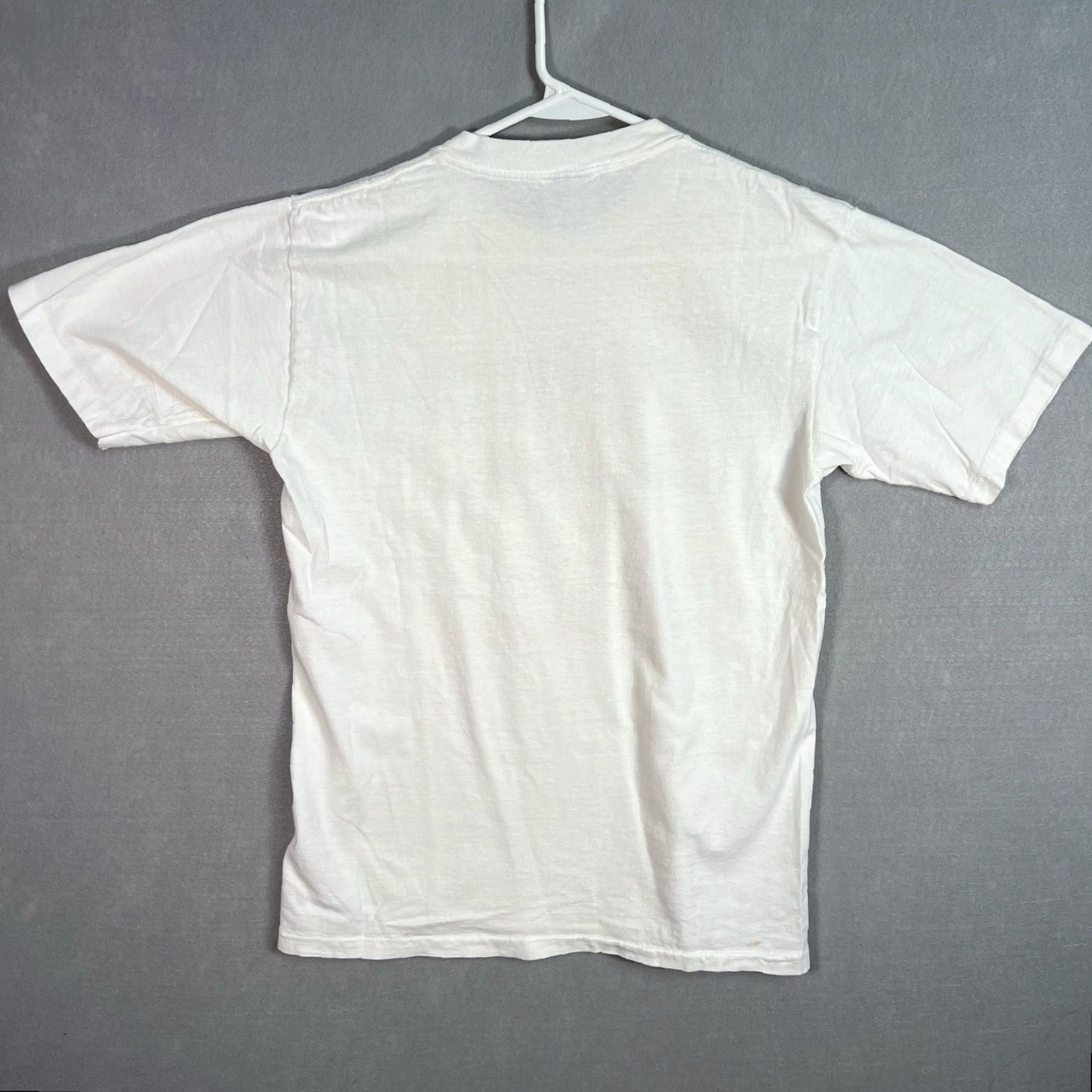 Vintage VINTAGE 1990s Jaguar XJR-12 Racing Car T Shirt Adult Mens Large White Nike Shirt Boy? Size US L / EU 52-54 / 3 - 7 Thumbnail