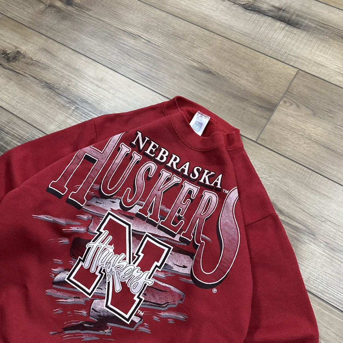 Logo 7 Vintage 90s Logo 7 Nebraska Huskers Spell Out Crewneck Size US S / EU 44-46 / 1 - 4 Thumbnail