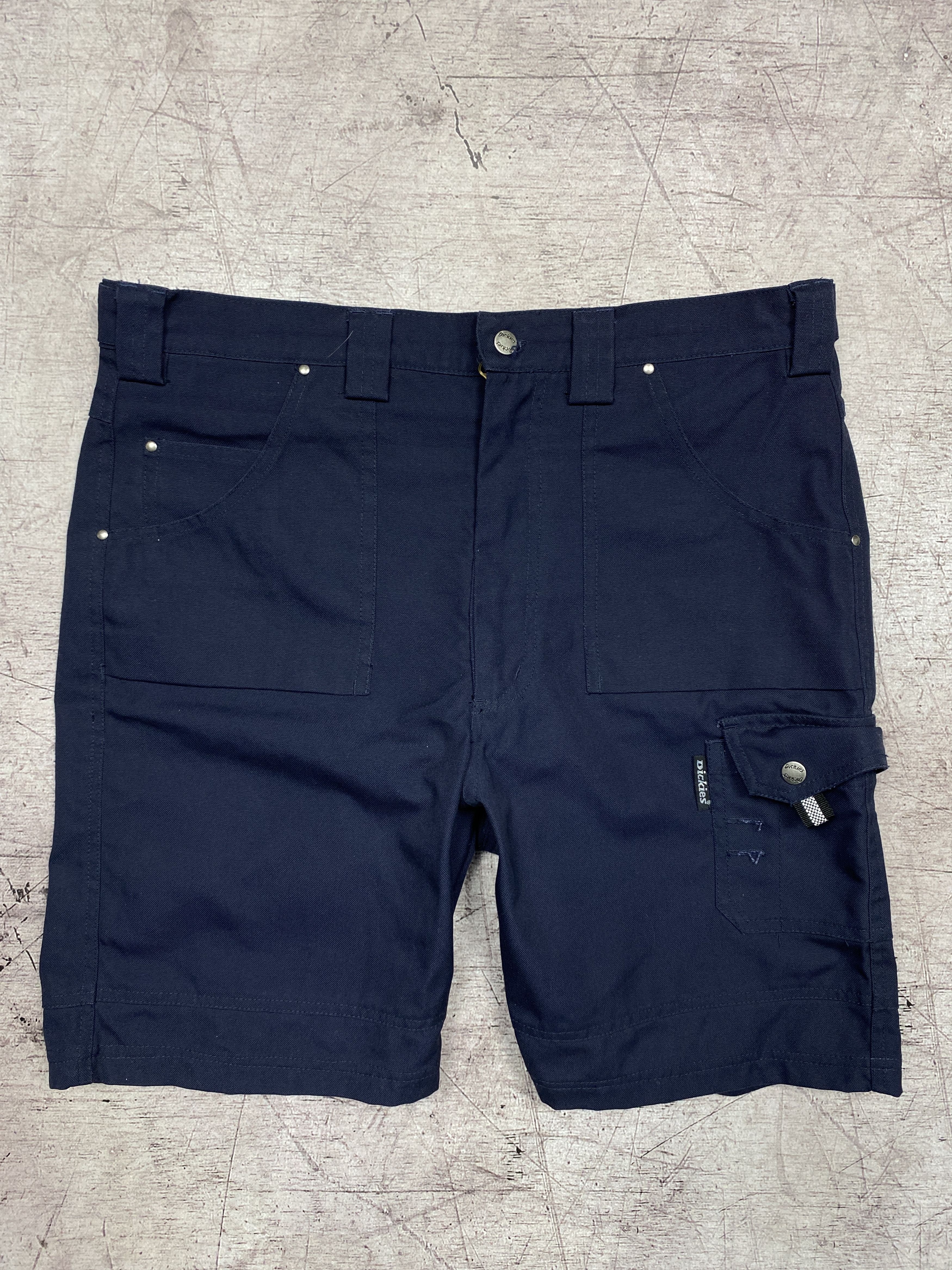 Dickies Dickies Vintage Mens Workwear Cargo Shorts Size US 36 / EU 52 - 1 Thumbnail