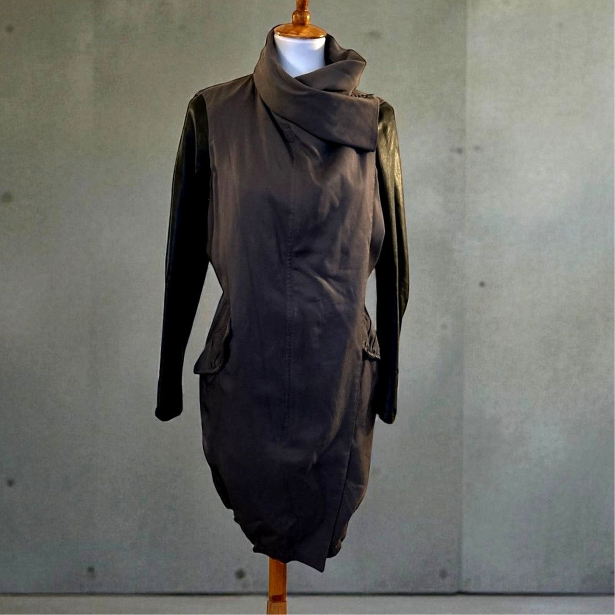 Allsaints AllSaints Luna Parka Coat w/ Lamb Leather Sleeves Sz 6 Size M / US 6-8 / IT 42-44 - 4 Thumbnail