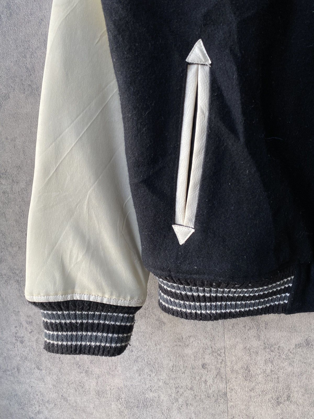 Japanese Brand × Santa Cruz Skateboards × Vans Y2K Vans Japan Skateboards Classic Varsity Jacket Size US L / EU 52-54 / 3 - 4 Thumbnail