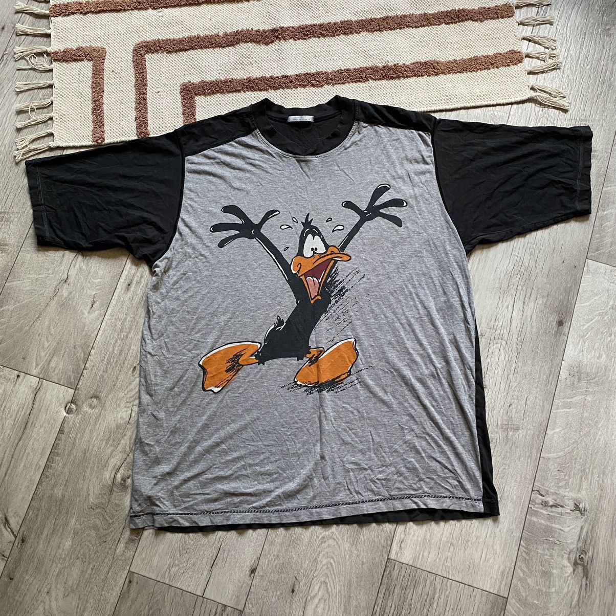 Warner Bros VINTAGE WARNER BROTHERS DUCK T SHIRT Size US XL / EU 56 / 4 - 1 Thumbnail