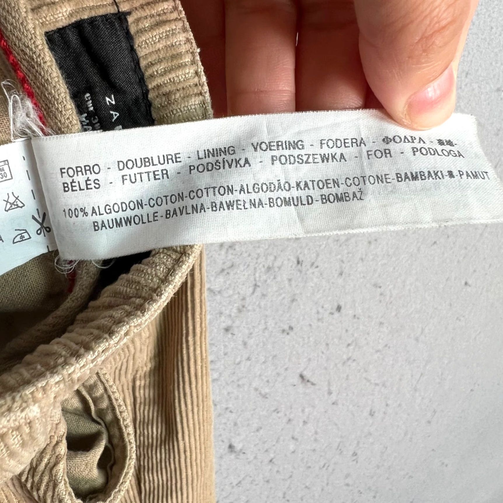 Zara Zara Man Basic Mens 30 Beige Corduroy Pants Tapered Leg Chino Straight Flat Front Regular Waist 30 Inseam 29 Vintage No Mens Size US 30 / EU 46 - 5 Thumbnail