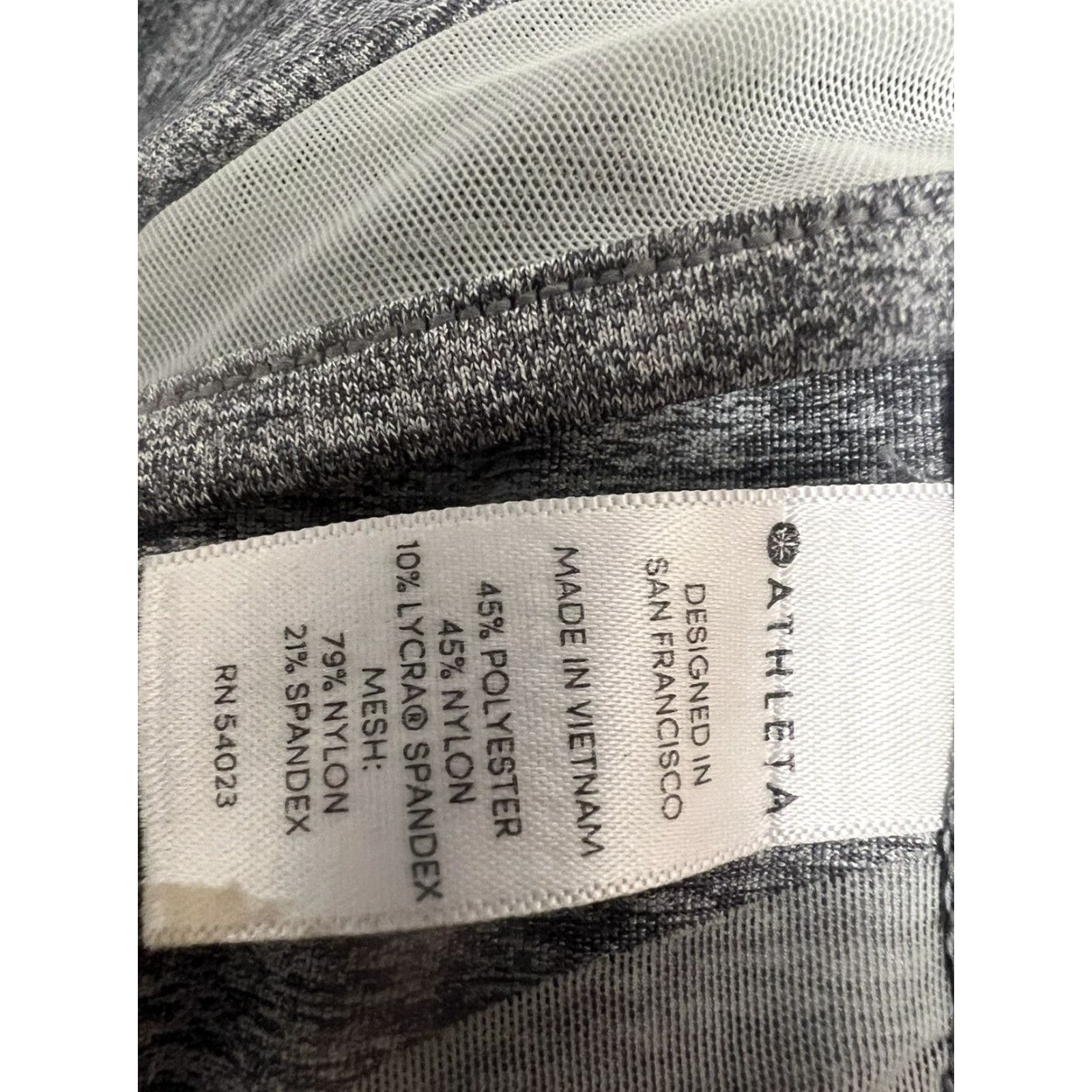 Athleta Athleta Foothill Split Back Sleeveless Top Womens XXS Gray Tank Pullover Crew Neck Activewear 2XS Back Split Size XXS / US 00 / IT 34 - 4 Thumbnail