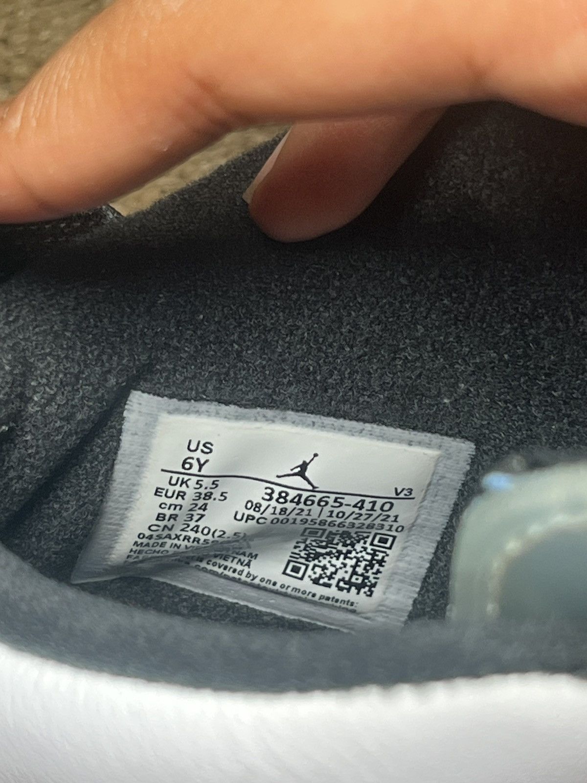 Nike UNC Jordan 6s Size US 7 / IT 37 - 5 Thumbnail