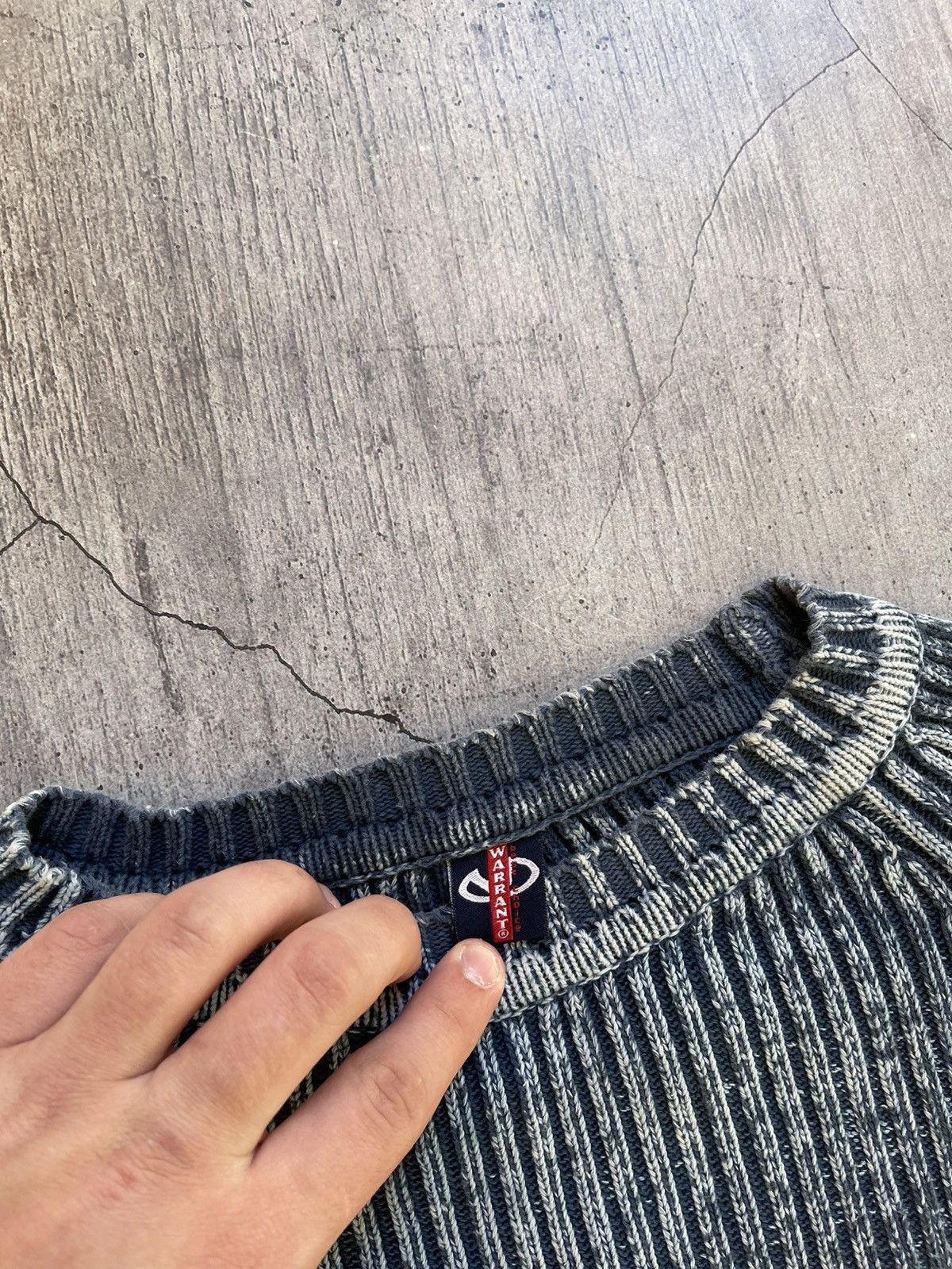 Japanese Brand Crazy Distressed Faded Effect Avant Garde Sweater Size US L / EU 52-54 / 3 - 4 Thumbnail