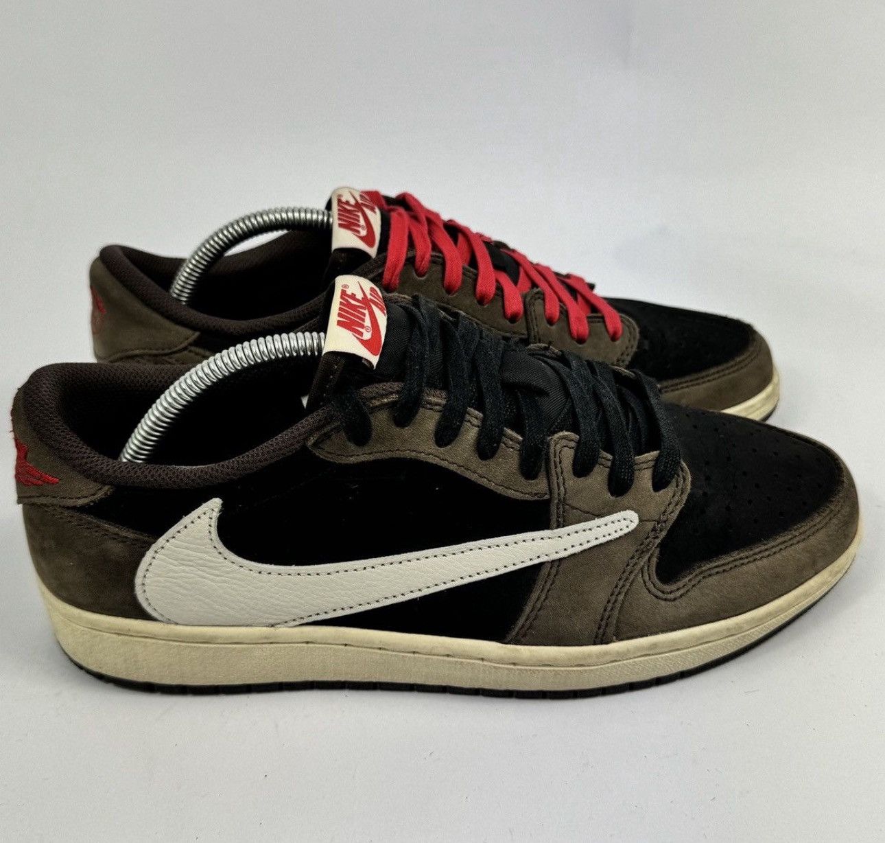 Jordan Brand JORDAN 1 RETRO CACTUS JACK BROWN SNEAKERS Size US 9.5 / EU 42-43 - 1 Thumbnail