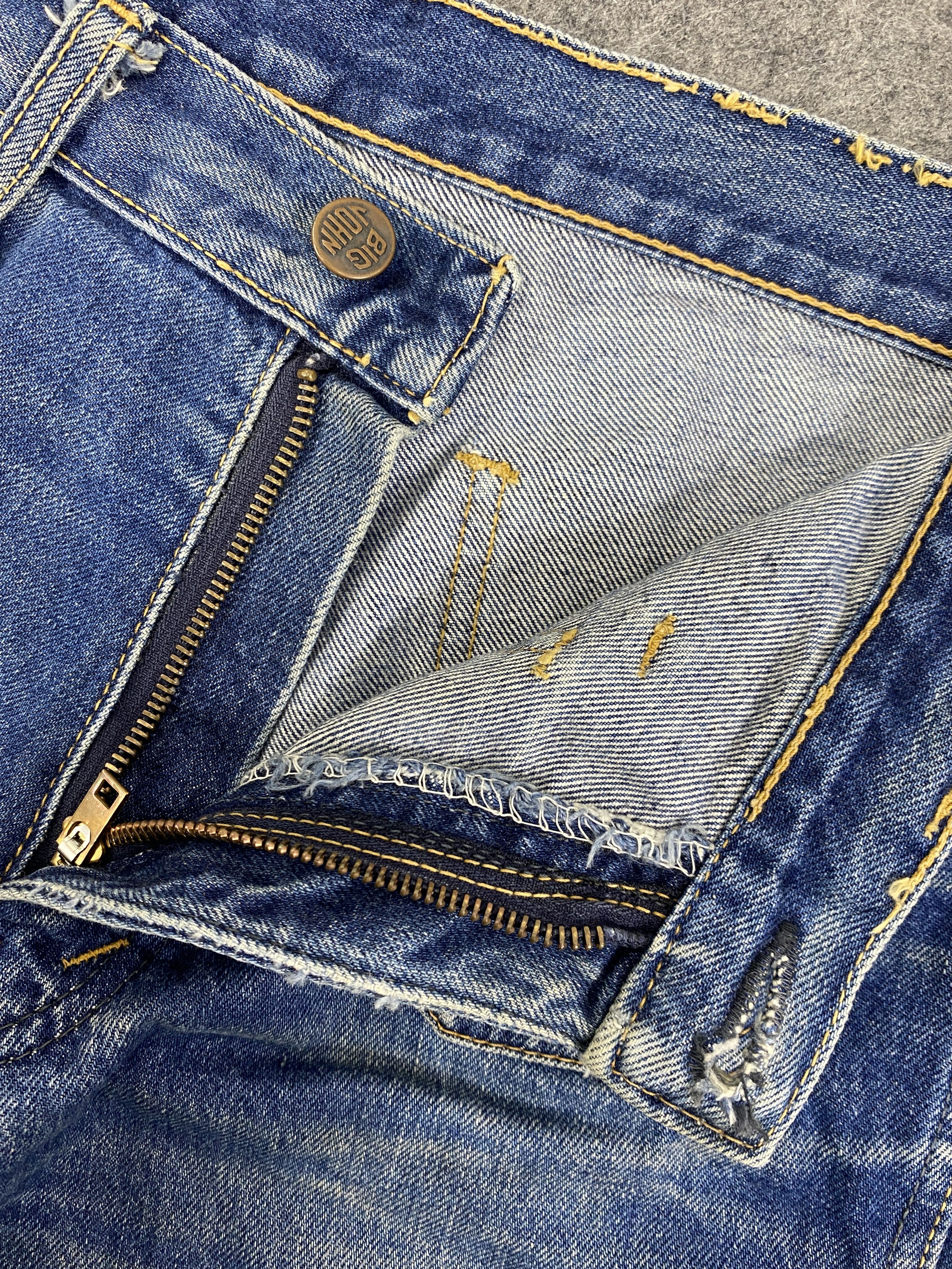 Japanese Brand Faded Blue Vintage Big-John Flare Jeans 29x28.5 - JN3371 Size US 29 - 3 Thumbnail