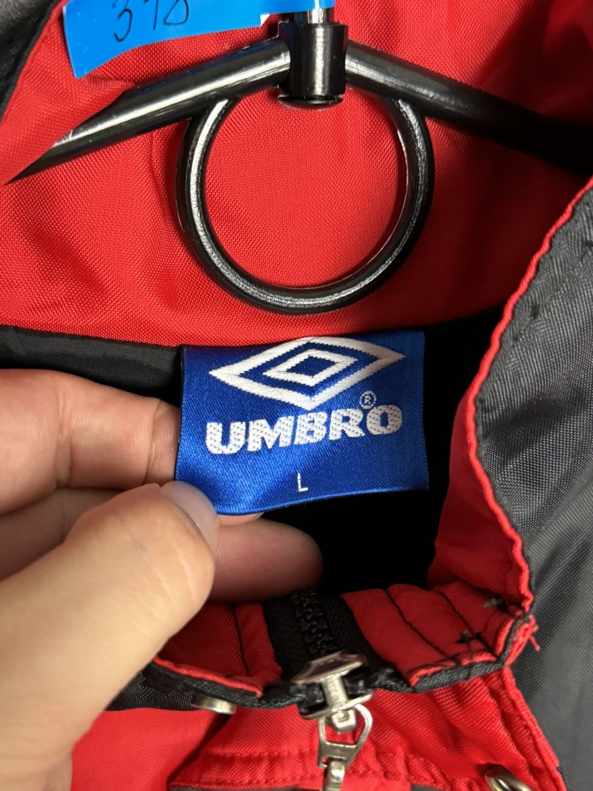 Umbro Vintage Manchester United 1990’s Training Football Jacket Size US L / EU 52-54 / 3 - 18 Thumbnail