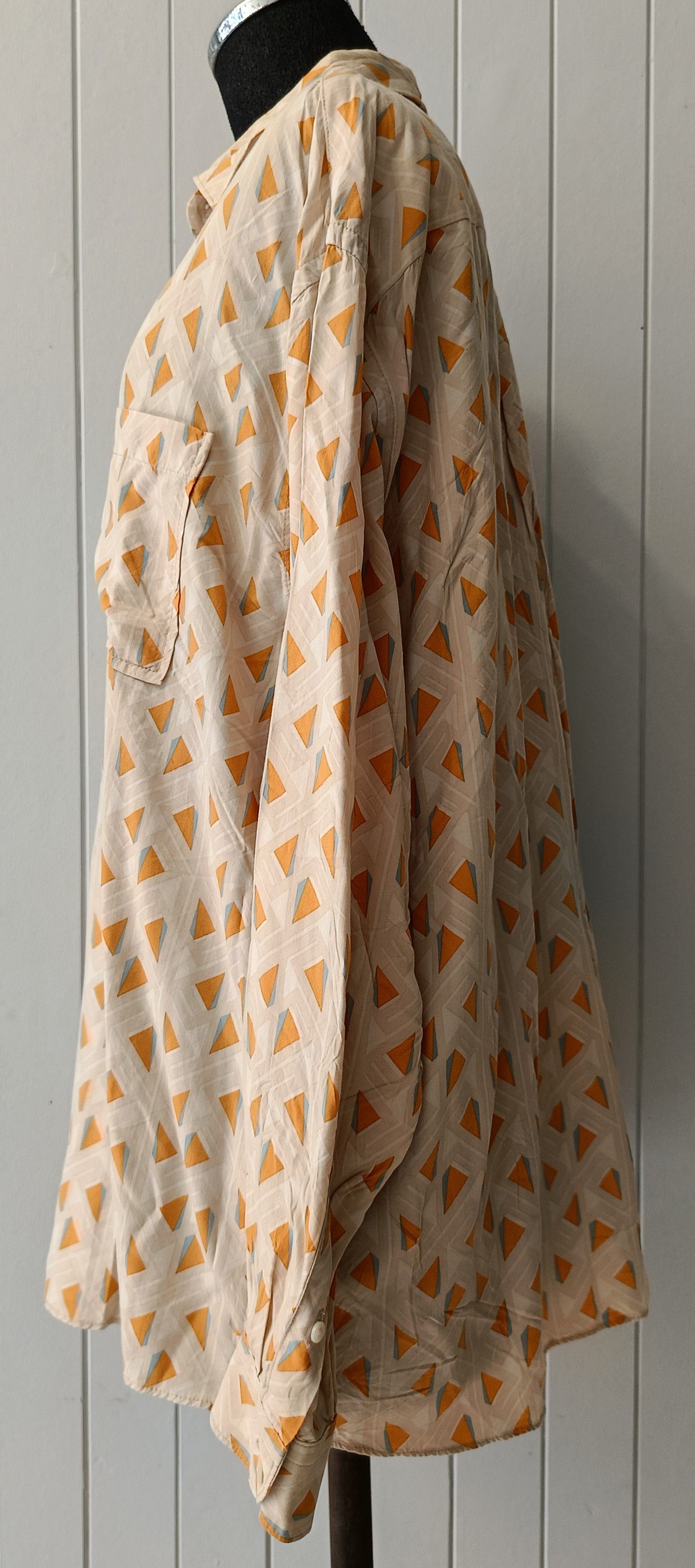 Japanese Brand Niko and ... triangles orange rayon large shirt Size US L / EU 52-54 / 3 - 6 Thumbnail