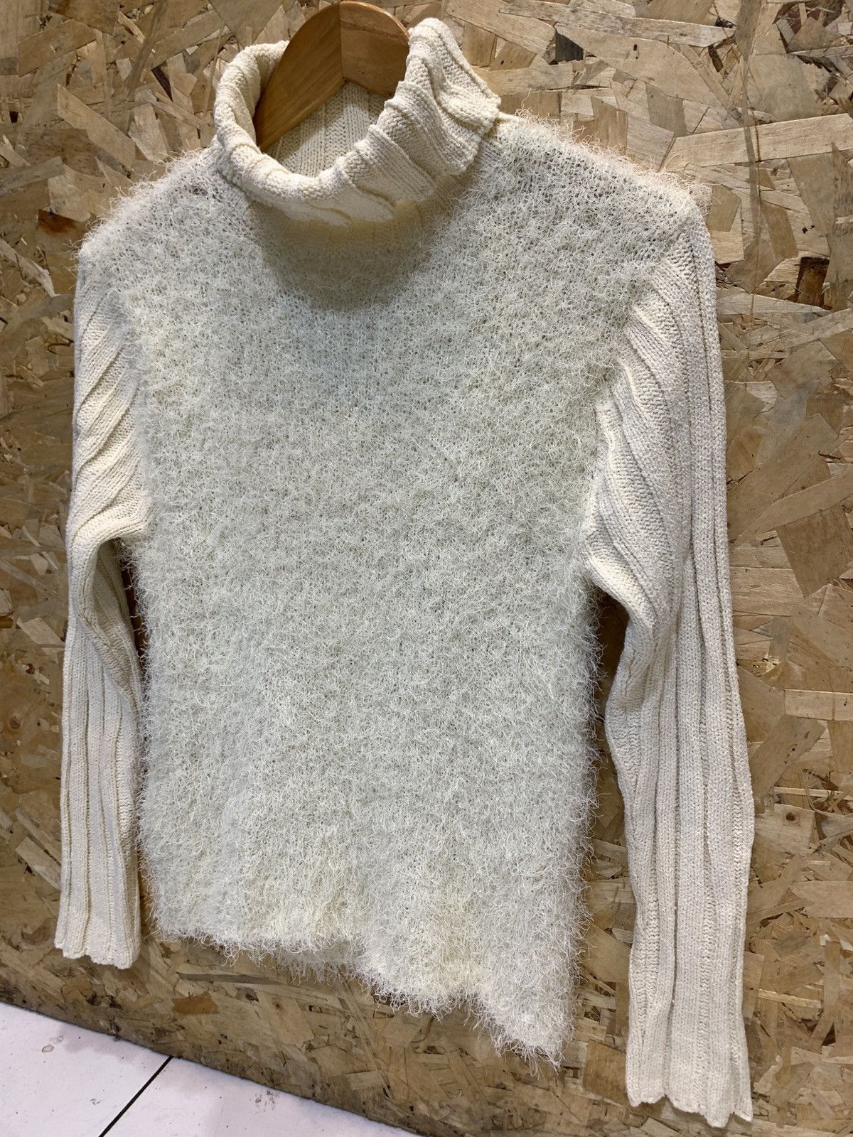 Yohji Yamamoto Workshop turtleneck fuzzy knitwear Size US S / EU 44-46 / 1 - 3 Thumbnail