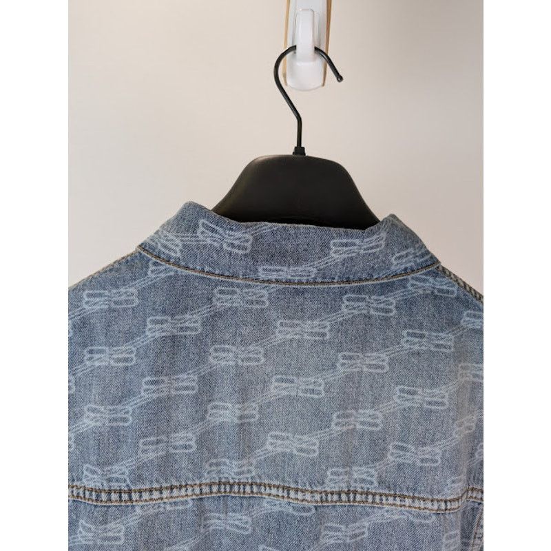 Balenciaga o1rshd1 Large Fit Denim Jacket in Blue Authentic Ring Size US M / EU 48-50 / 2 - 14 Thumbnail