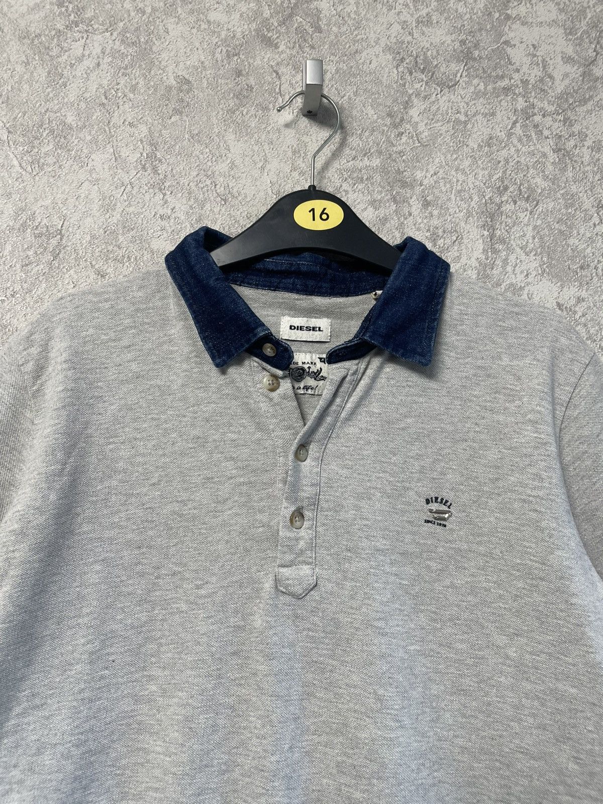 Diesel Vintage Diesel Metallic Logo Polo Shirt Y2K Size US L / EU 52-54 / 3 - 2 Thumbnail