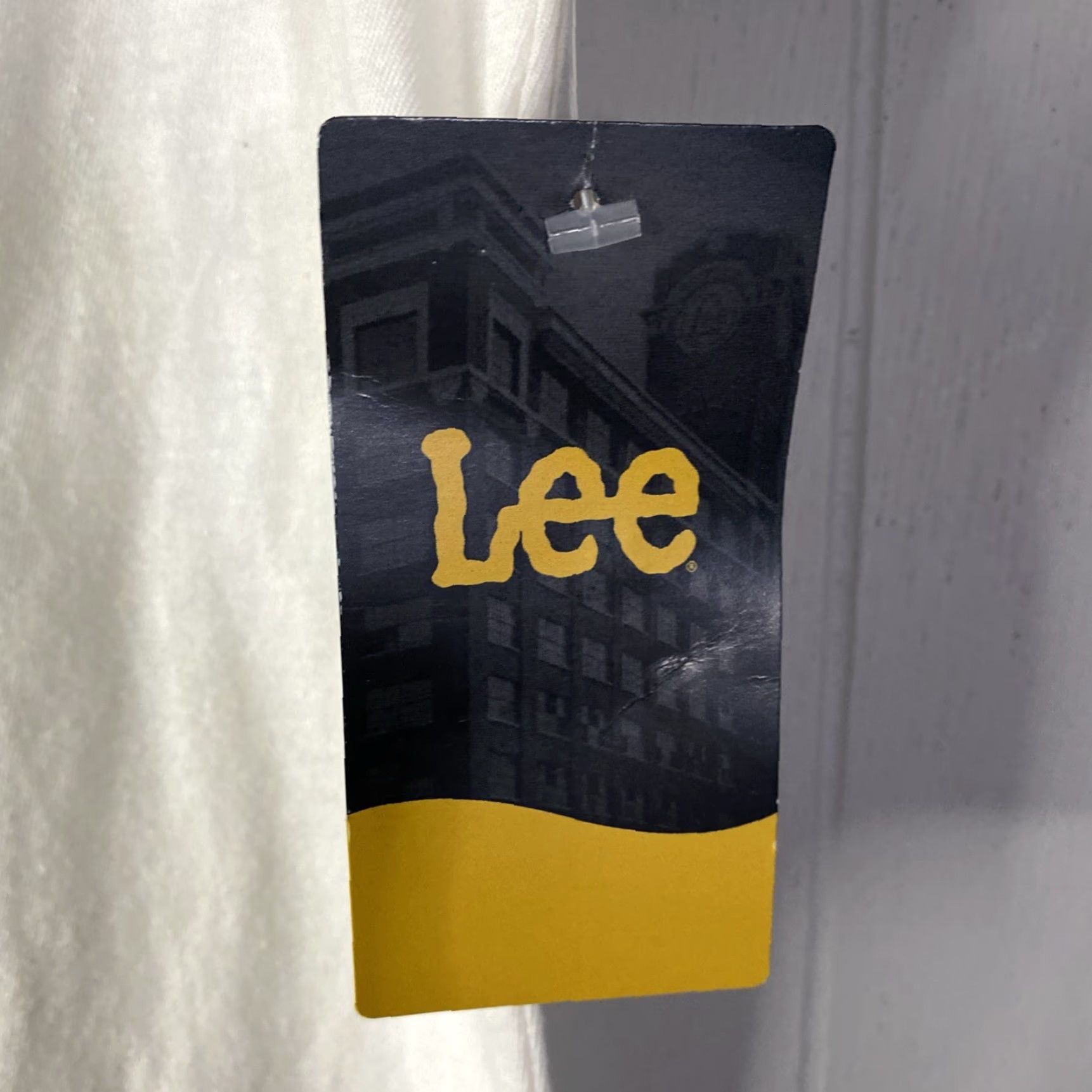 Lee Lee T Shirt Mens L White Lightweight NWT Size US L / EU 52-54 / 3 - 5 Thumbnail