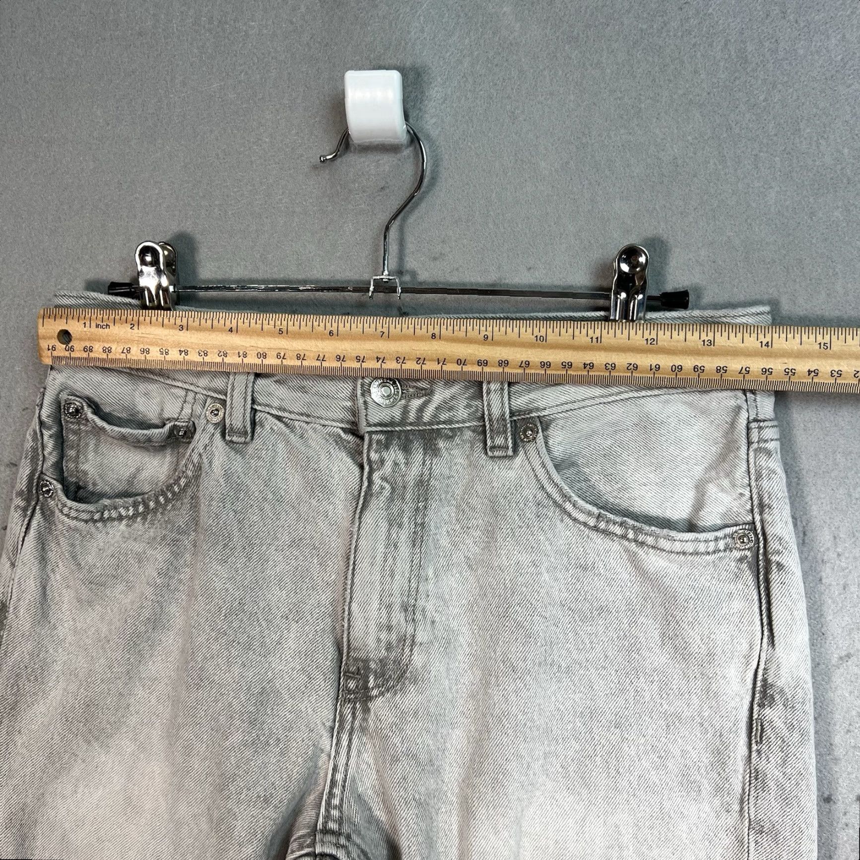 Mango VINTAGE Mango Denim Jeans Womens Size 4 Gray Light Wash Straight Leg Distressed Size 27" / US 4 / IT 40 - 2 Thumbnail