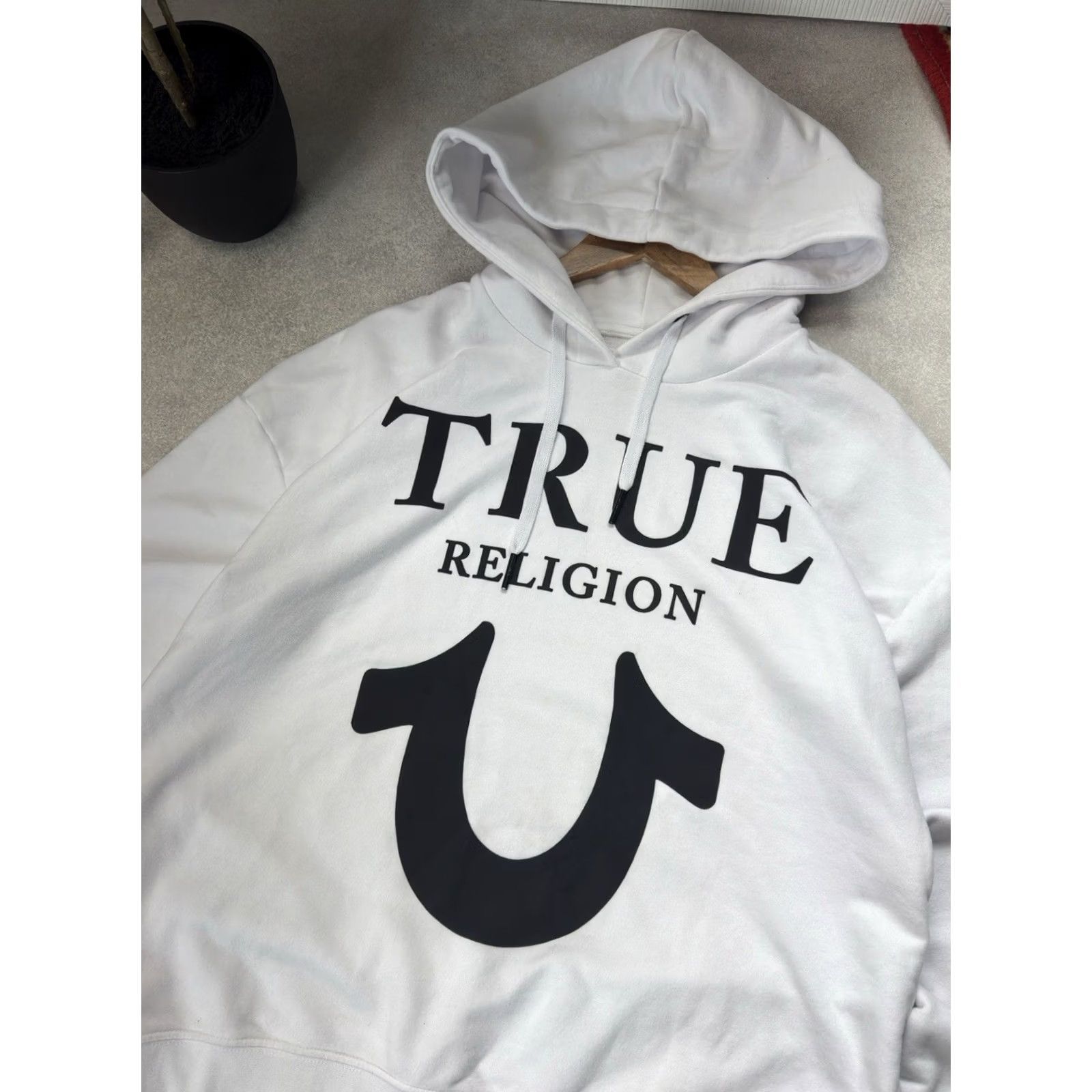 True Religion VINTAGE True Religion Hoodie Mens L White Logo 90s Y2K Big Logo Pullover Crew Neck Streetwear Fashion Classic City Hip Hop USA Italy Modest Care Size US L / EU 52-54 / 3 - 4 Thumbnail