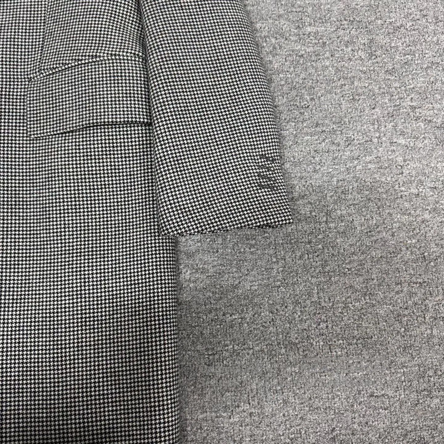 Balenciaga Balenciaga Long-length pheasant-print wool suit coat| Size US S / EU 44-46 / 1 - 4 Thumbnail