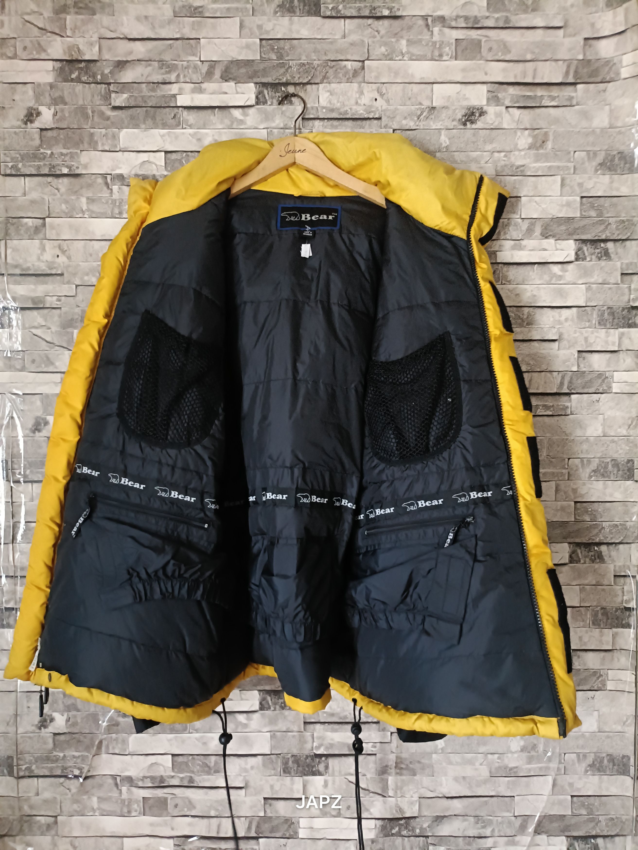 Vintage Vintage bear USA expedition gear oversized down jacket polar Size US XL / EU 56 / 4 - 9 Thumbnail