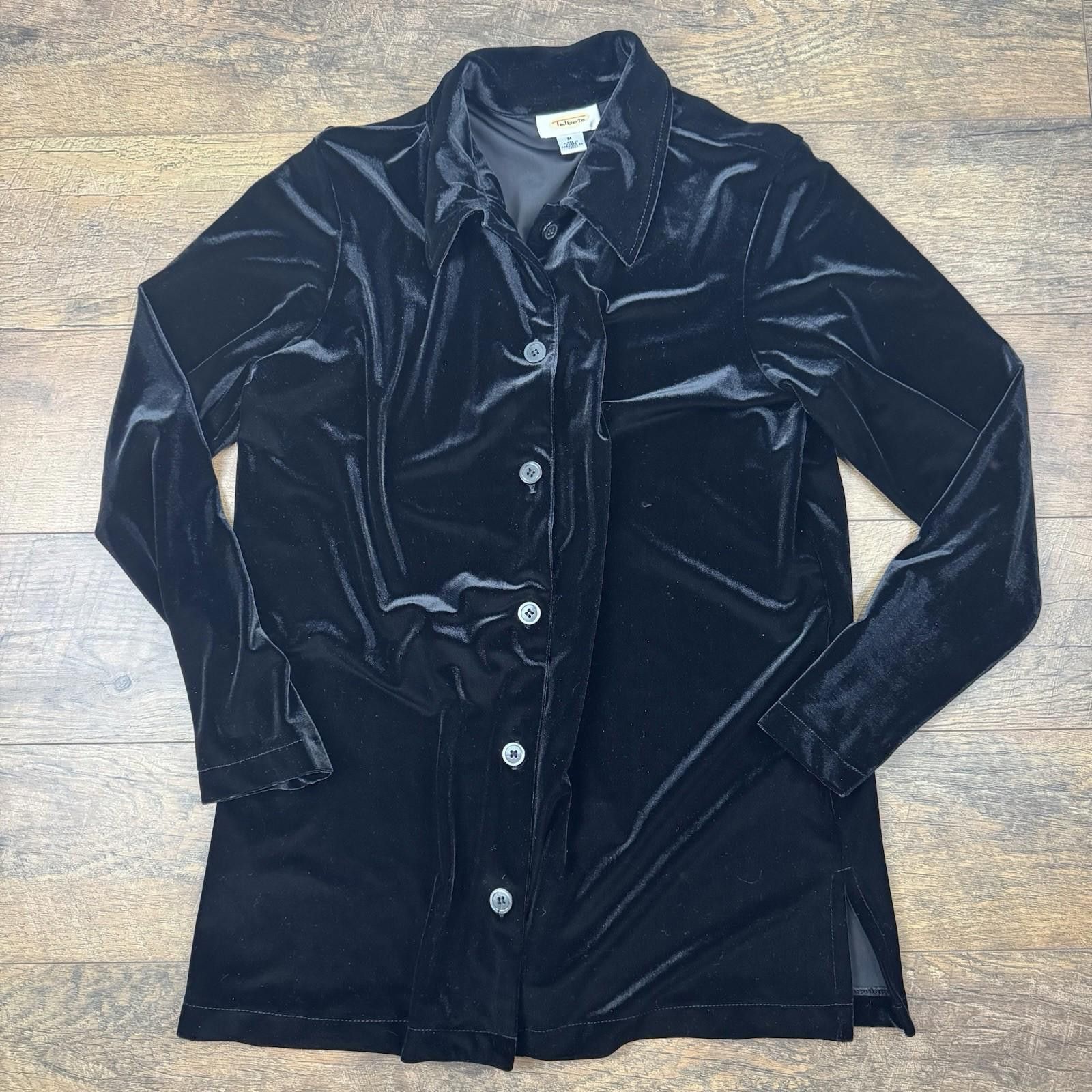 Other Vintage Women's Velvet Collared Shirt Size Med Relaxed Size M / US 6-8 / IT 42-44 - 1 Thumbnail