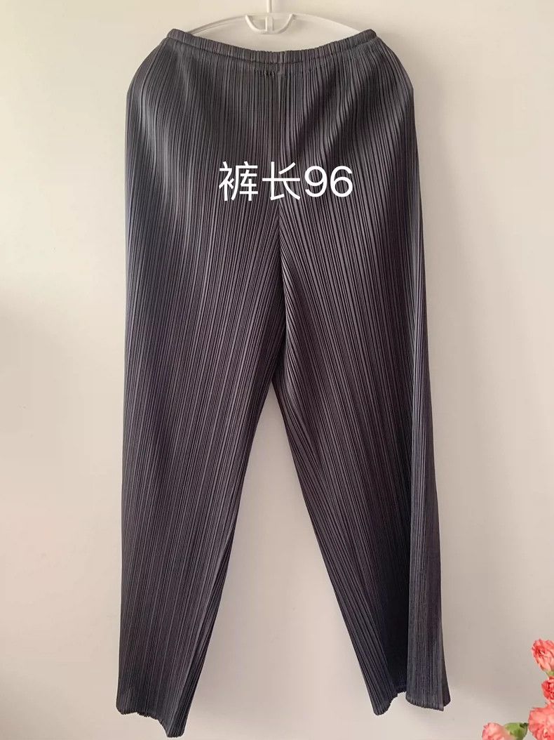 Issey Miyake issey miyake size:2 Slightly flared wide-leg pants 2505-Ne Size US 26 / EU 42 - 1 Thumbnail